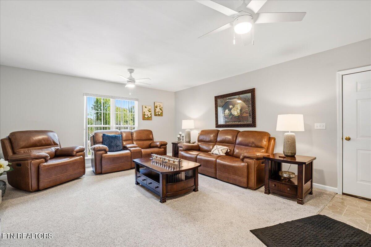 176 Mineral Springs Lane Jacksboro TN 37757