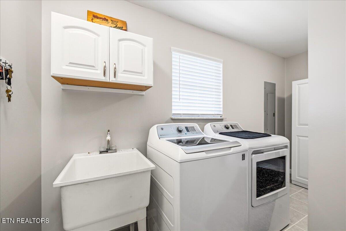 176 Mineral Springs Lane Jacksboro TN 37757