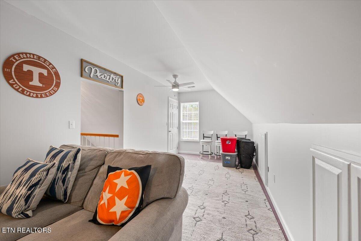 176 Mineral Springs Lane Jacksboro TN 37757