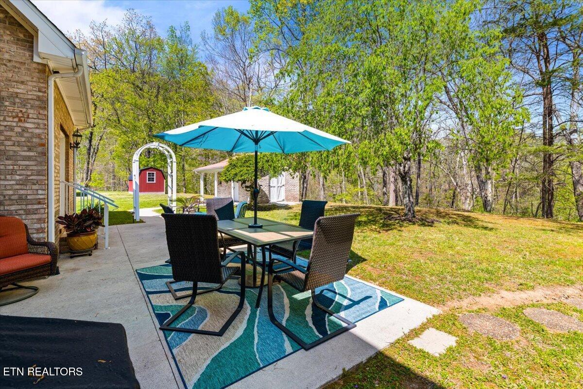 176 Mineral Springs Lane Jacksboro TN 37757