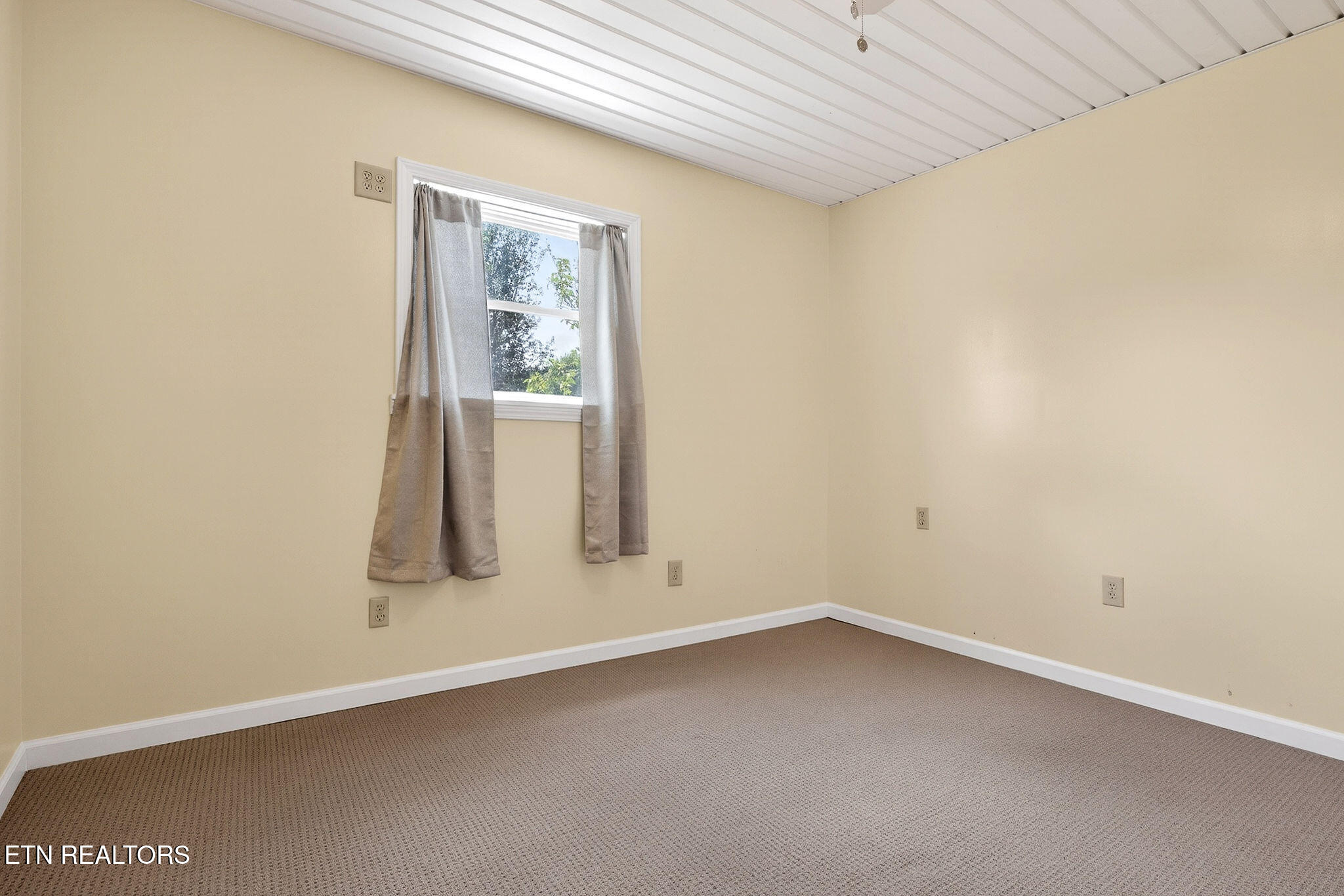 1372 Jamestown Highway Livingston TN 38570