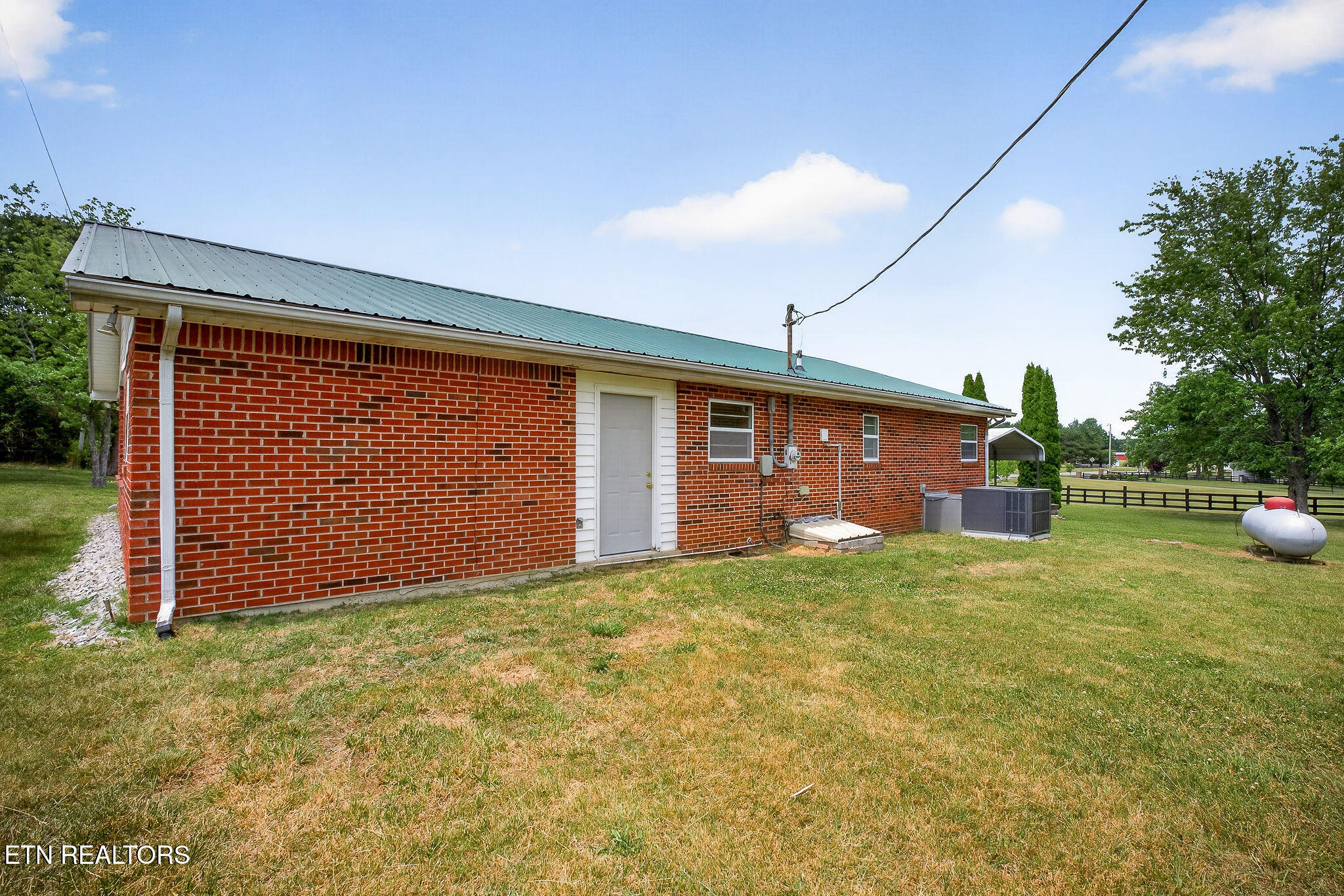 1372 Jamestown Highway Livingston TN 38570