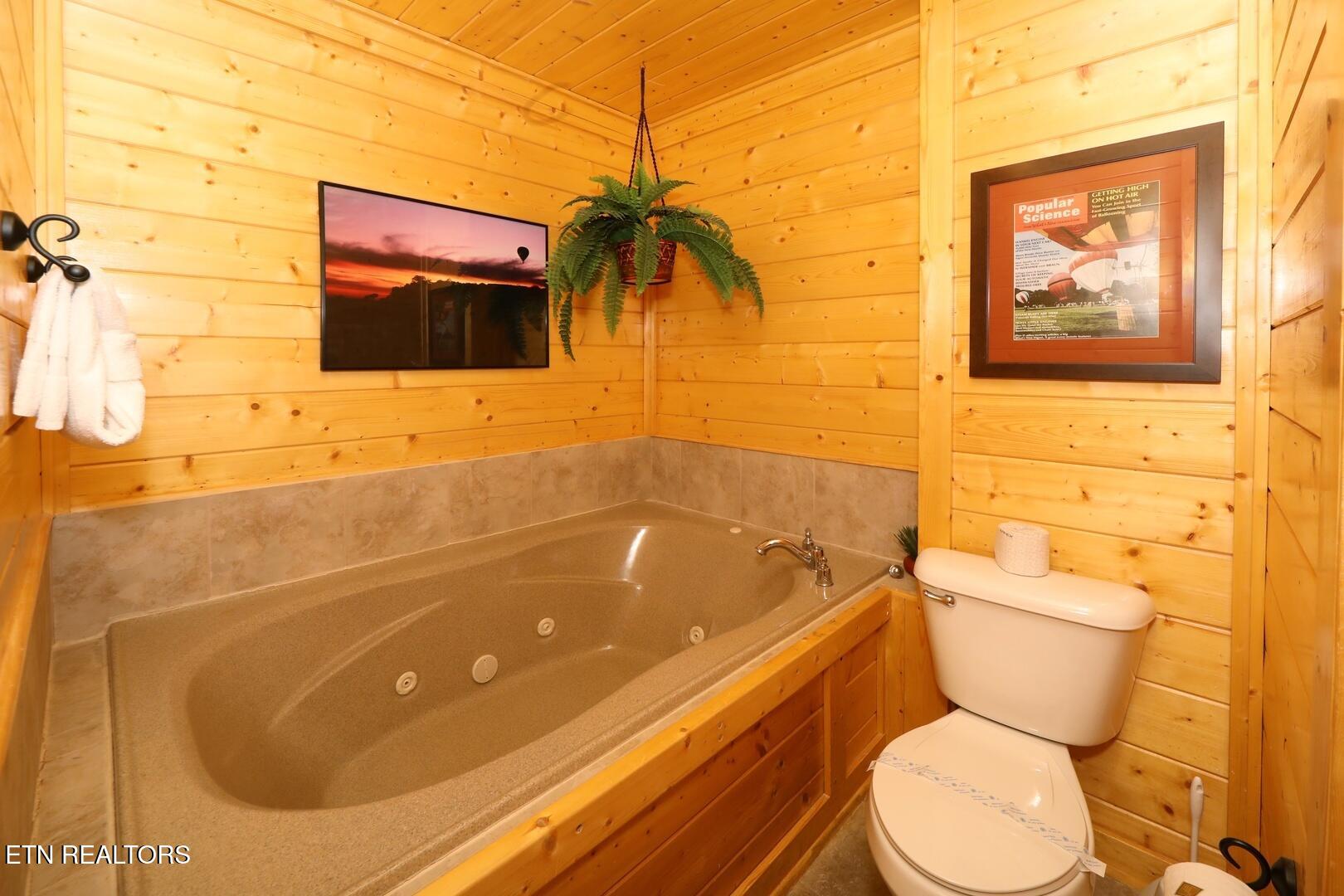 2212 Towering Hemlock Drive Sevierville TN 37876