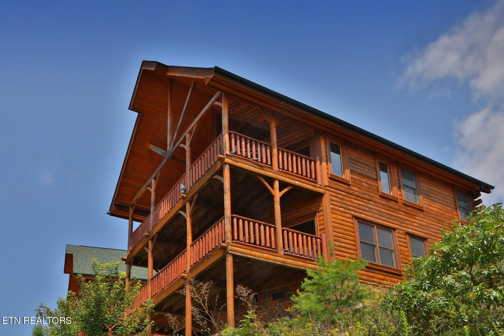 2212 Towering Hemlock Drive Sevierville TN 37876