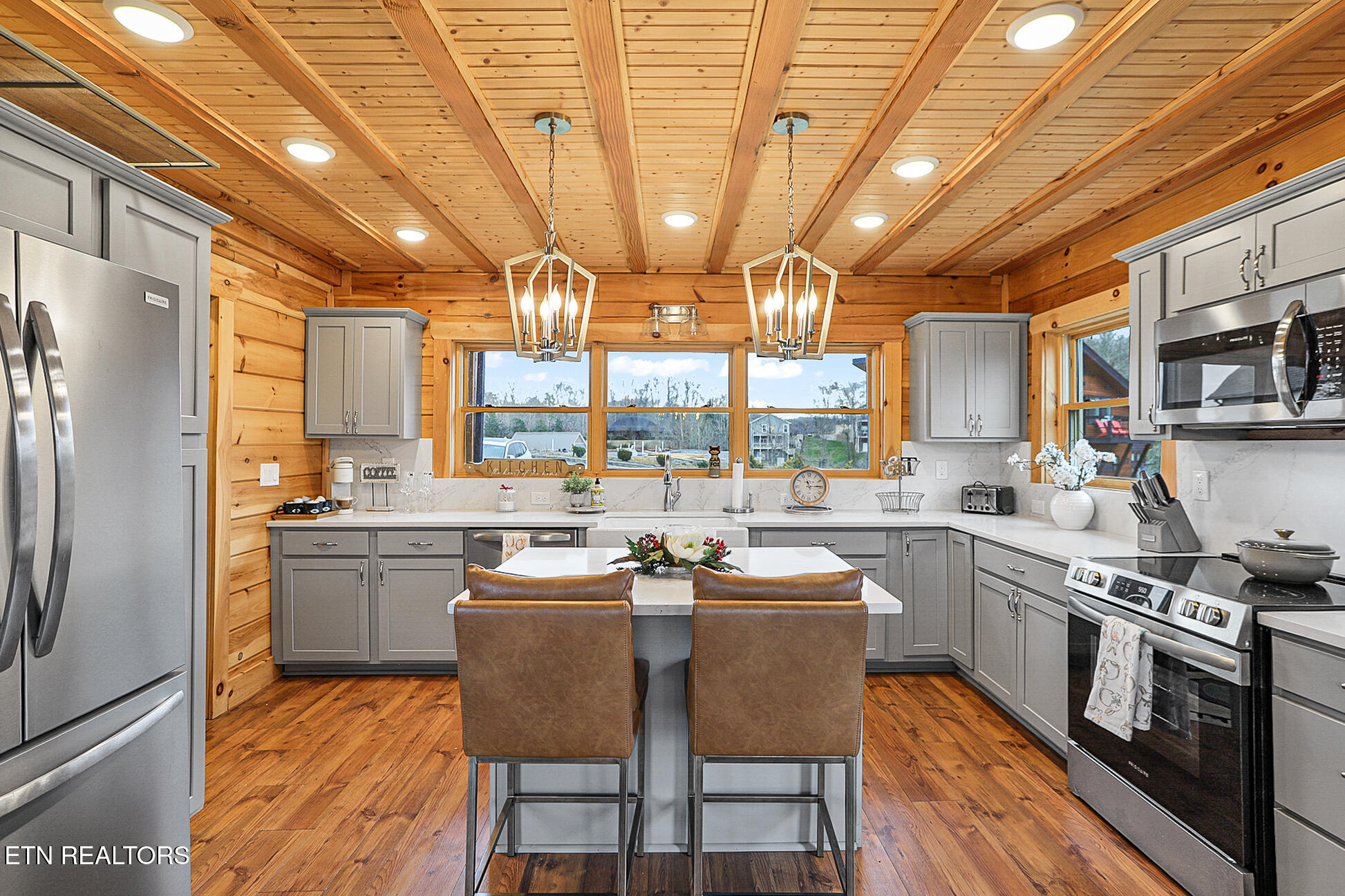 1144 Sanctuary Shores Way Sevierville TN 37876