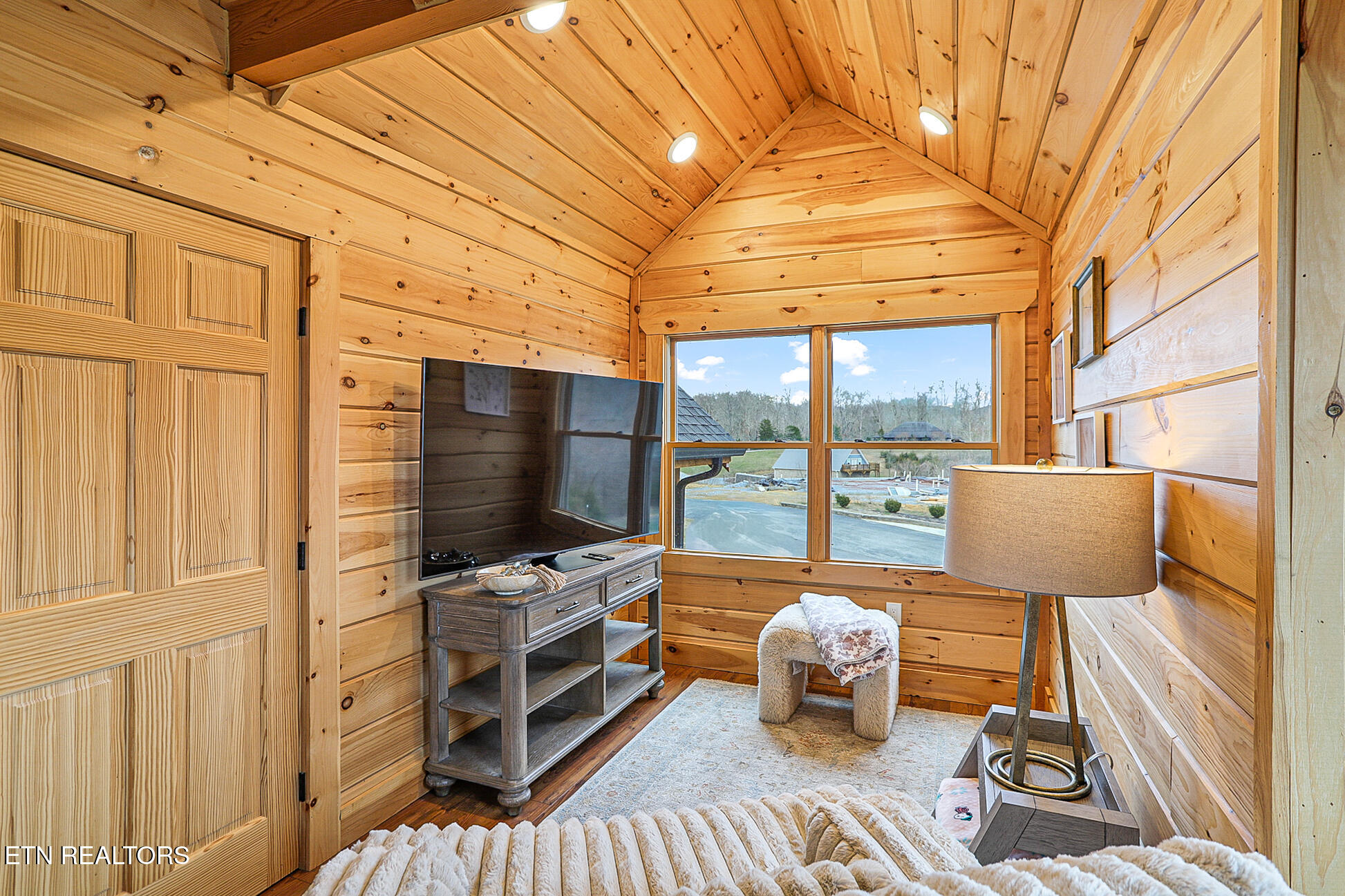 1144 Sanctuary Shores Way Sevierville TN 37876
