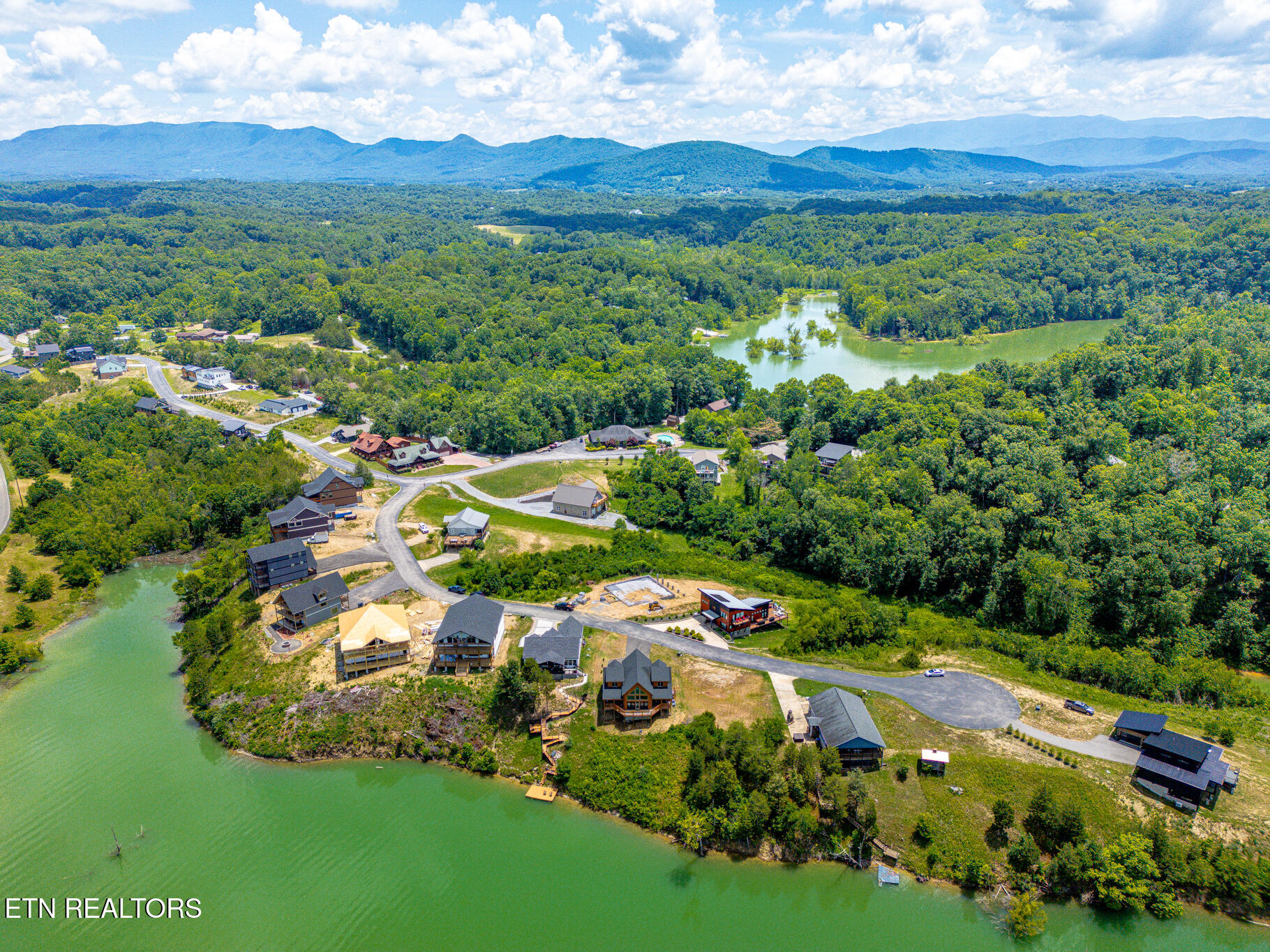 1144 Sanctuary Shores Way Sevierville TN 37876