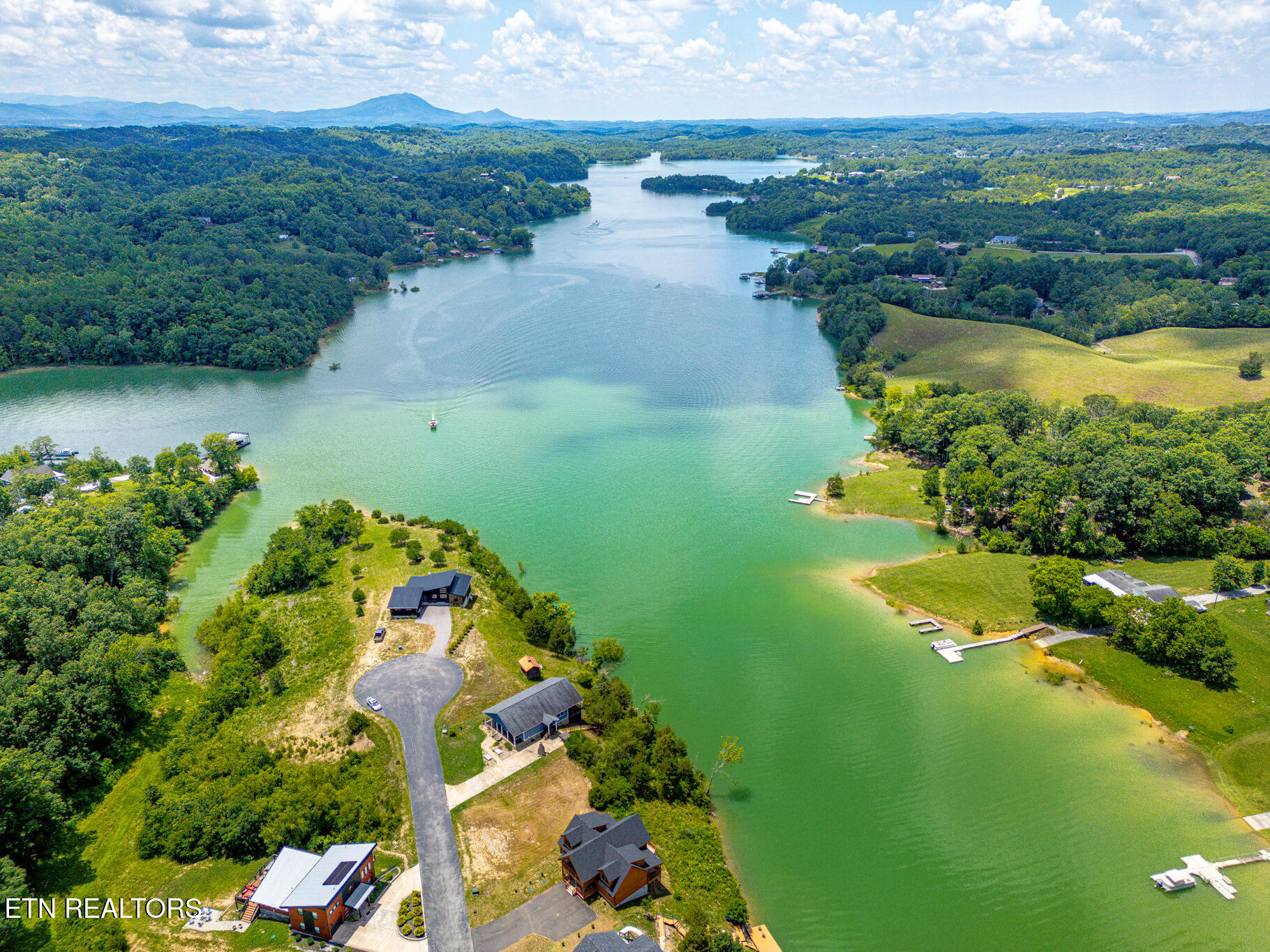 1144 Sanctuary Shores Way Sevierville TN 37876