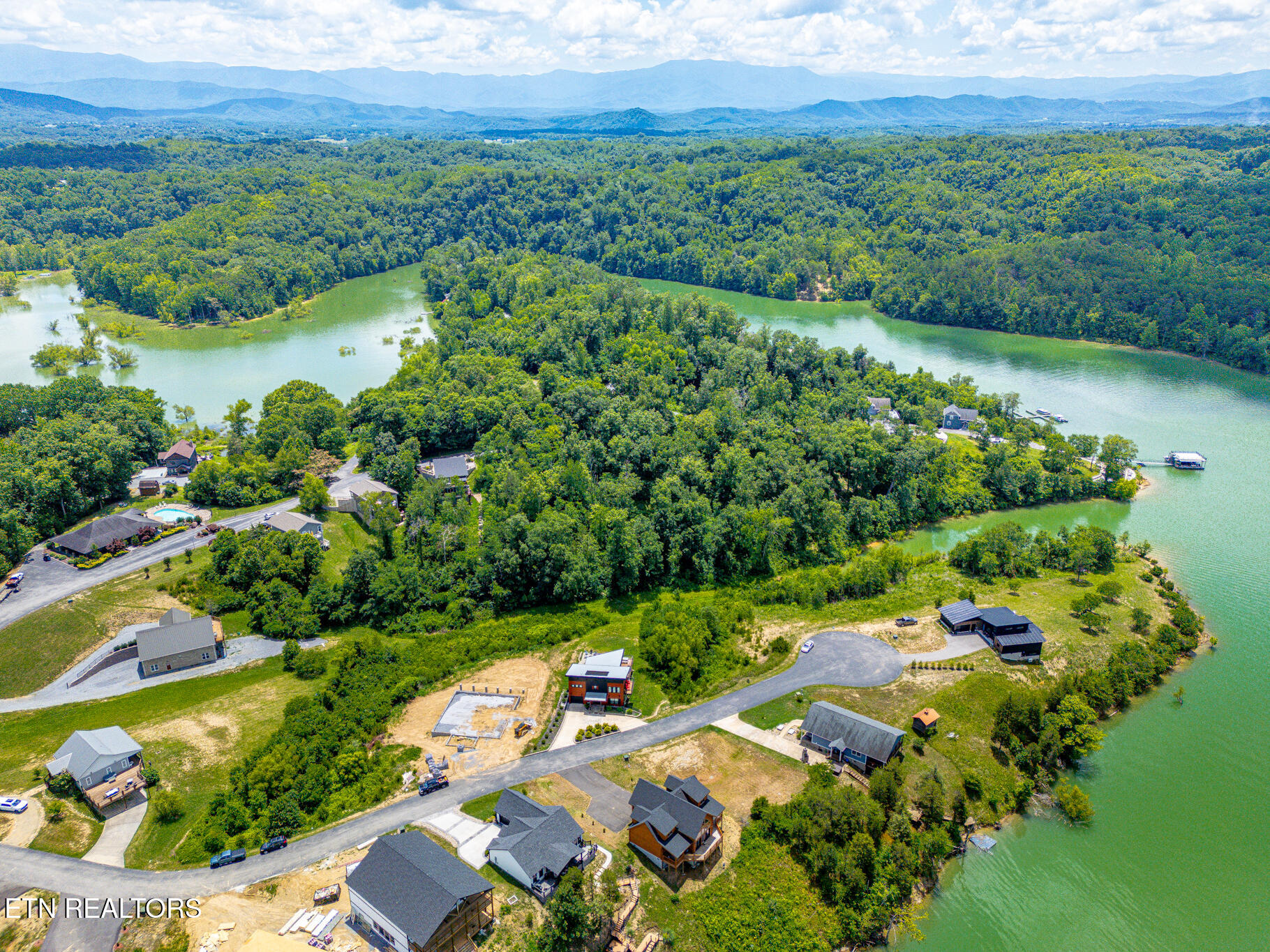 1144 Sanctuary Shores Way Sevierville TN 37876