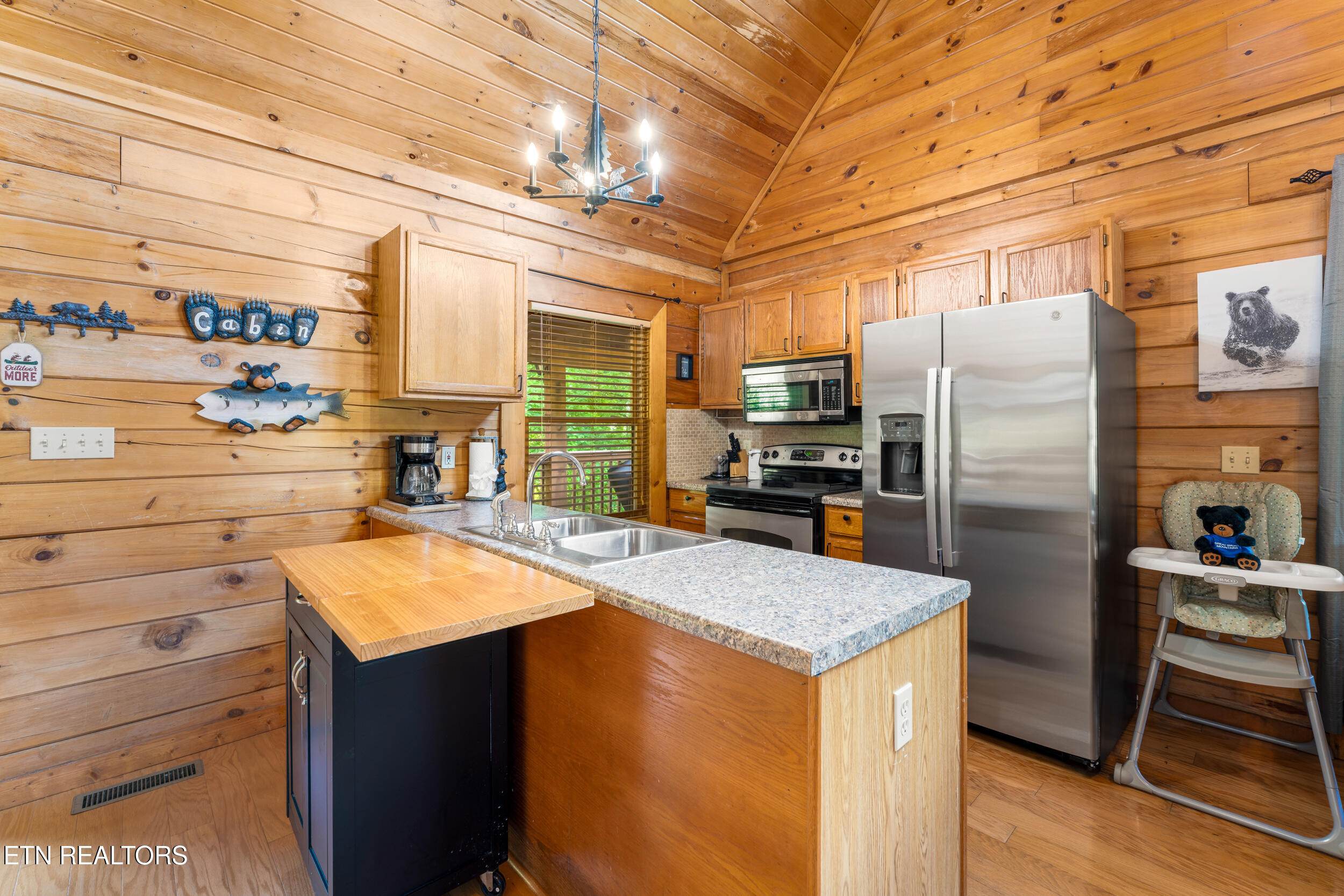 1810 Trout Way Sevierville TN 37862