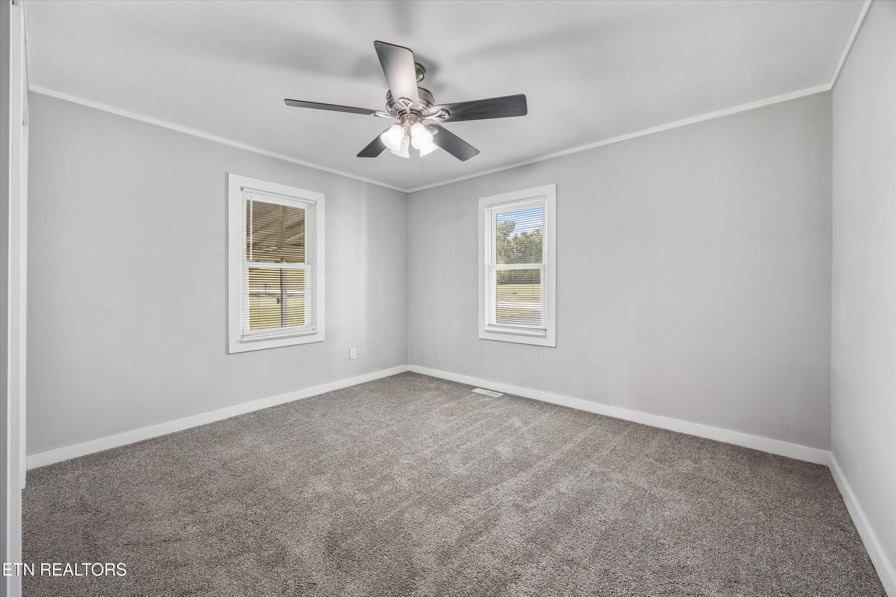 120 Keylon Drive Harriman TN 37748