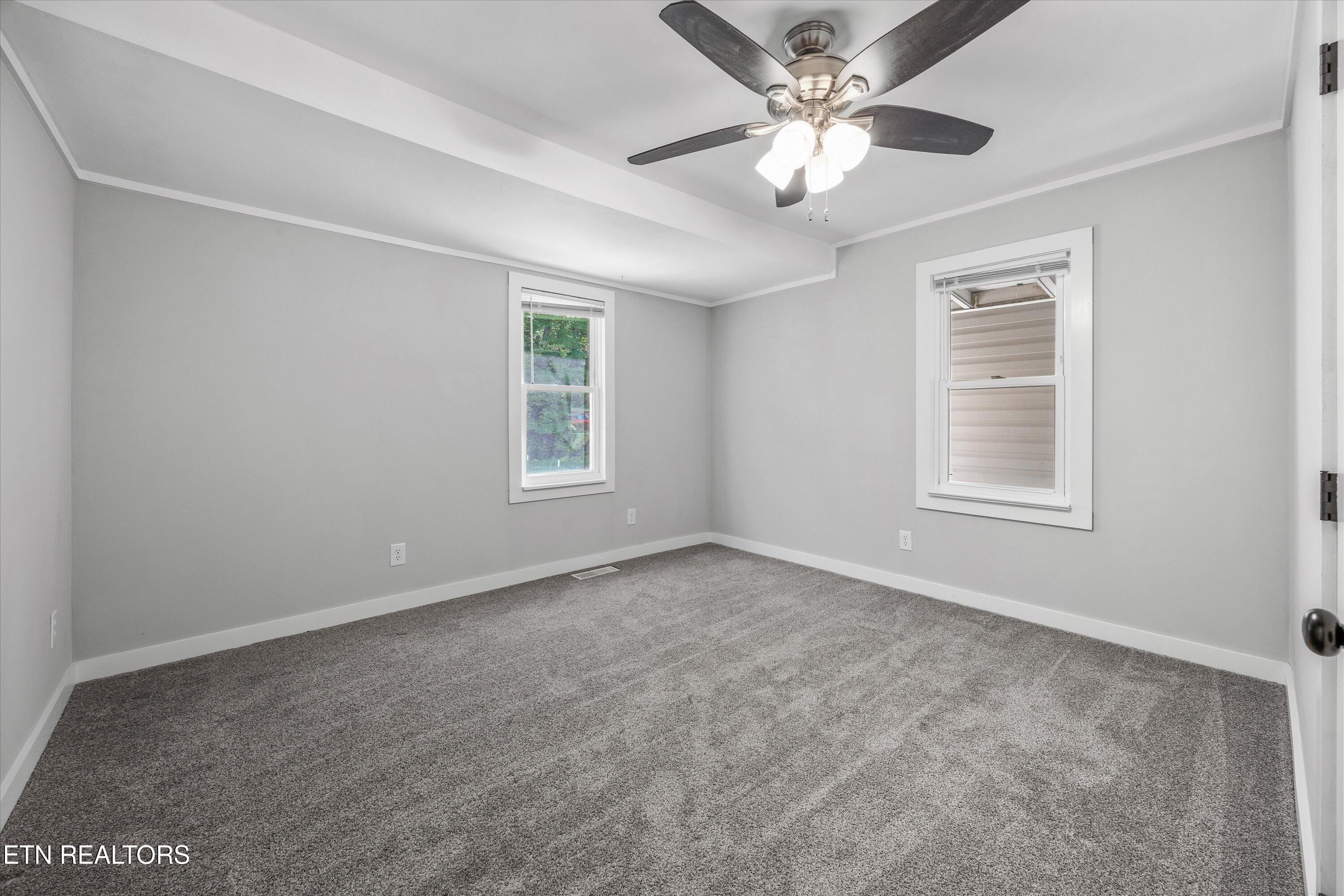 120 Keylon Drive Harriman TN 37748