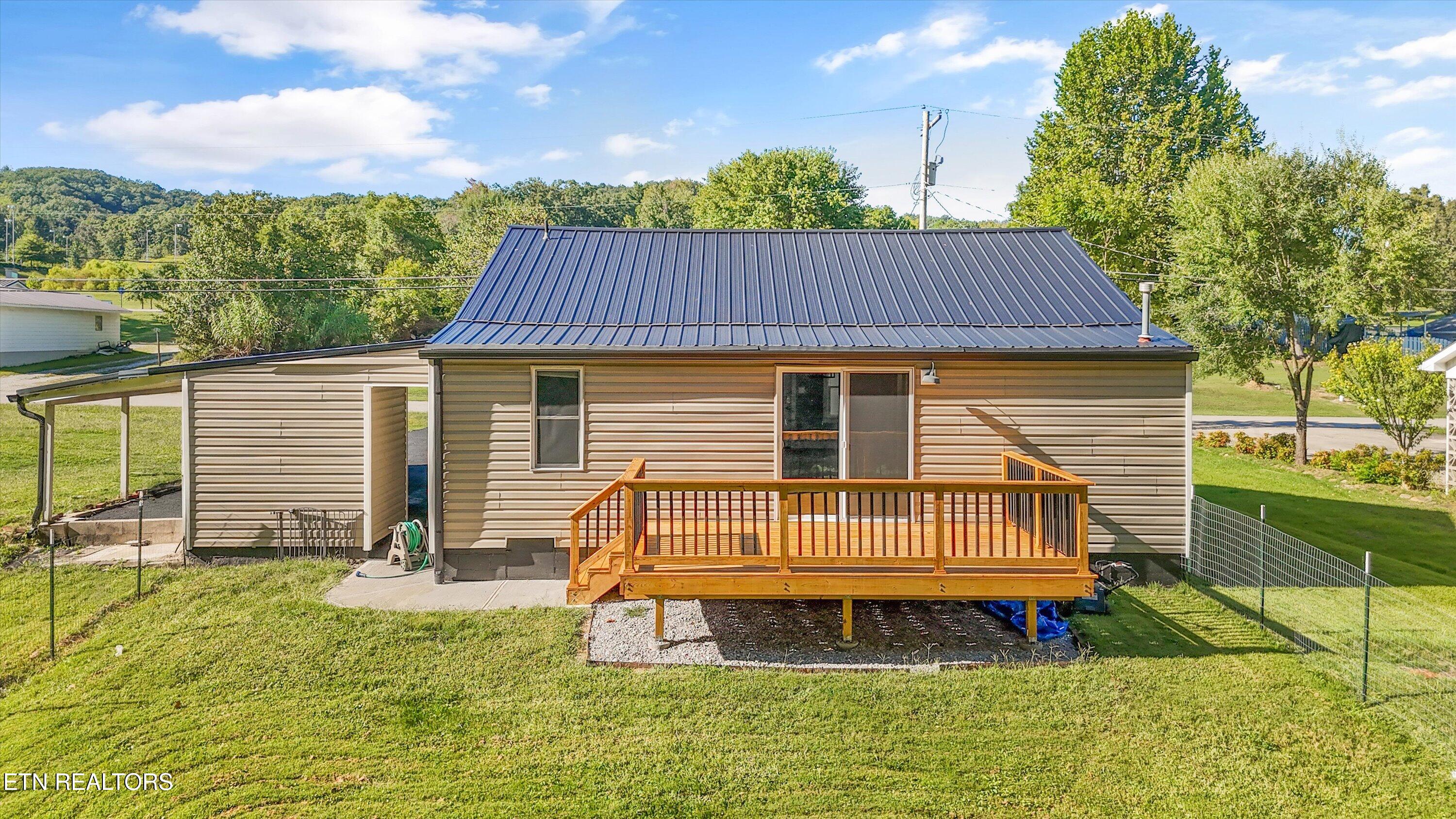 120 Keylon Drive Harriman TN 37748