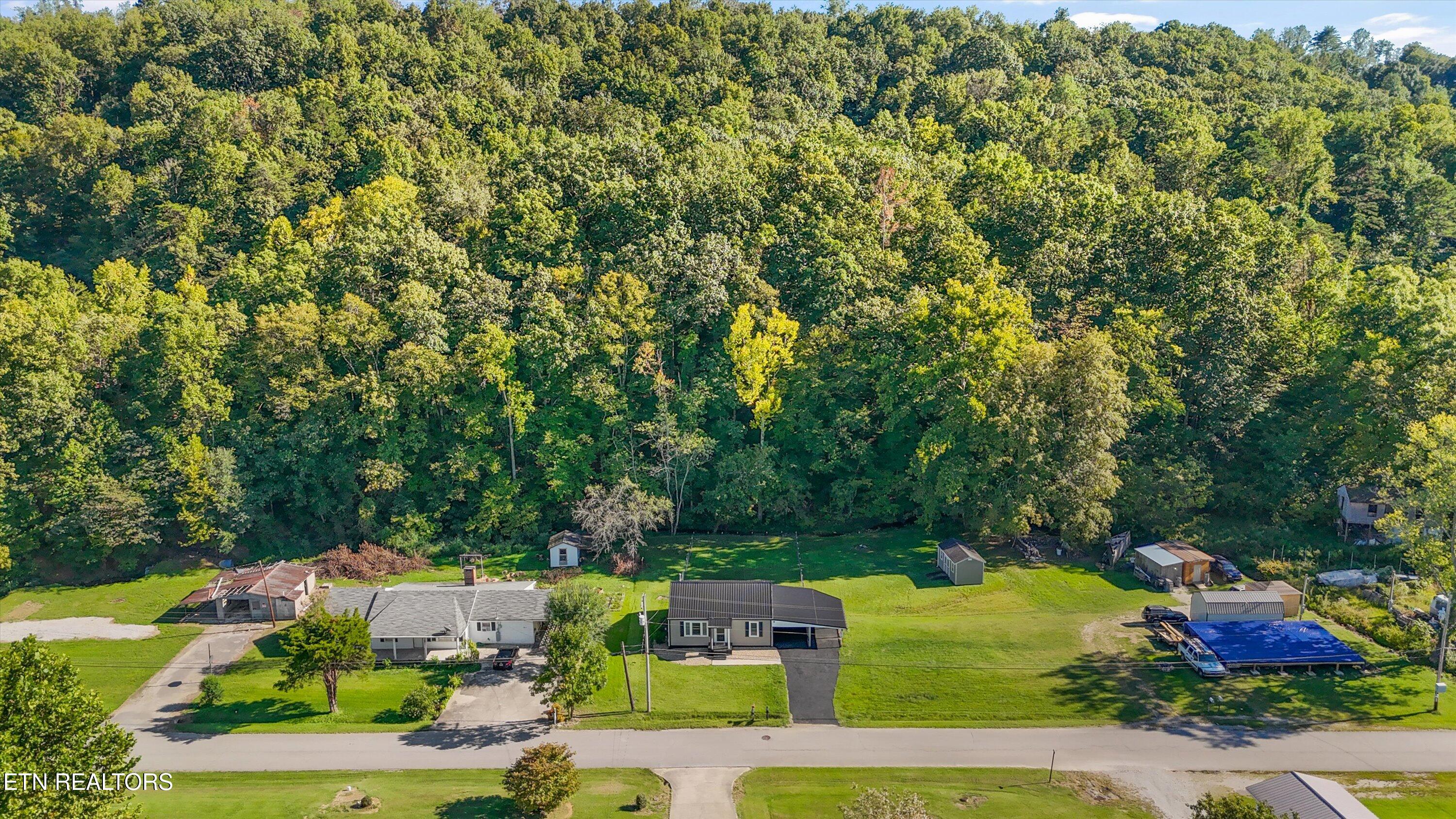 120 Keylon Drive Harriman TN 37748
