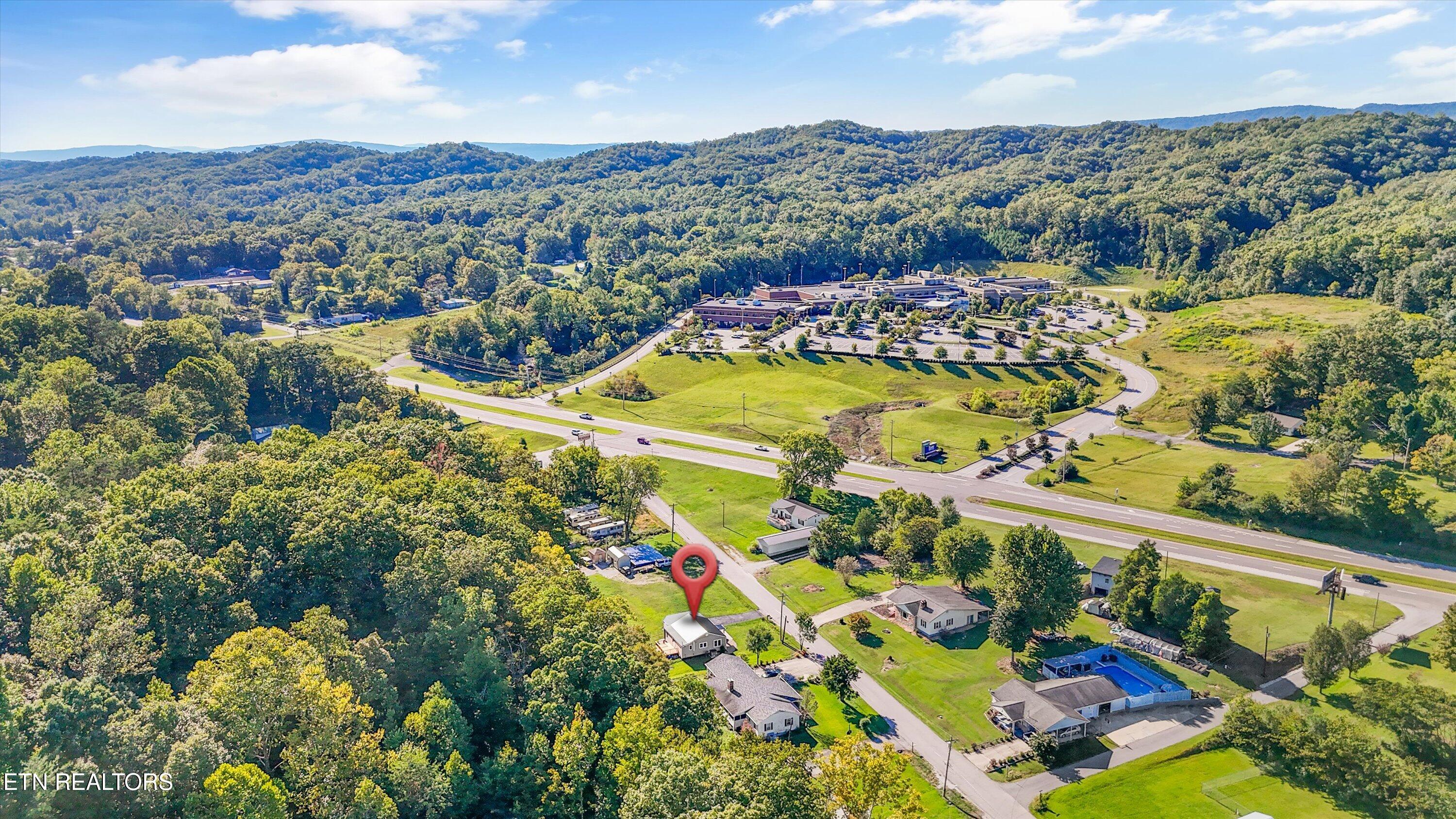 120 Keylon Drive Harriman TN 37748