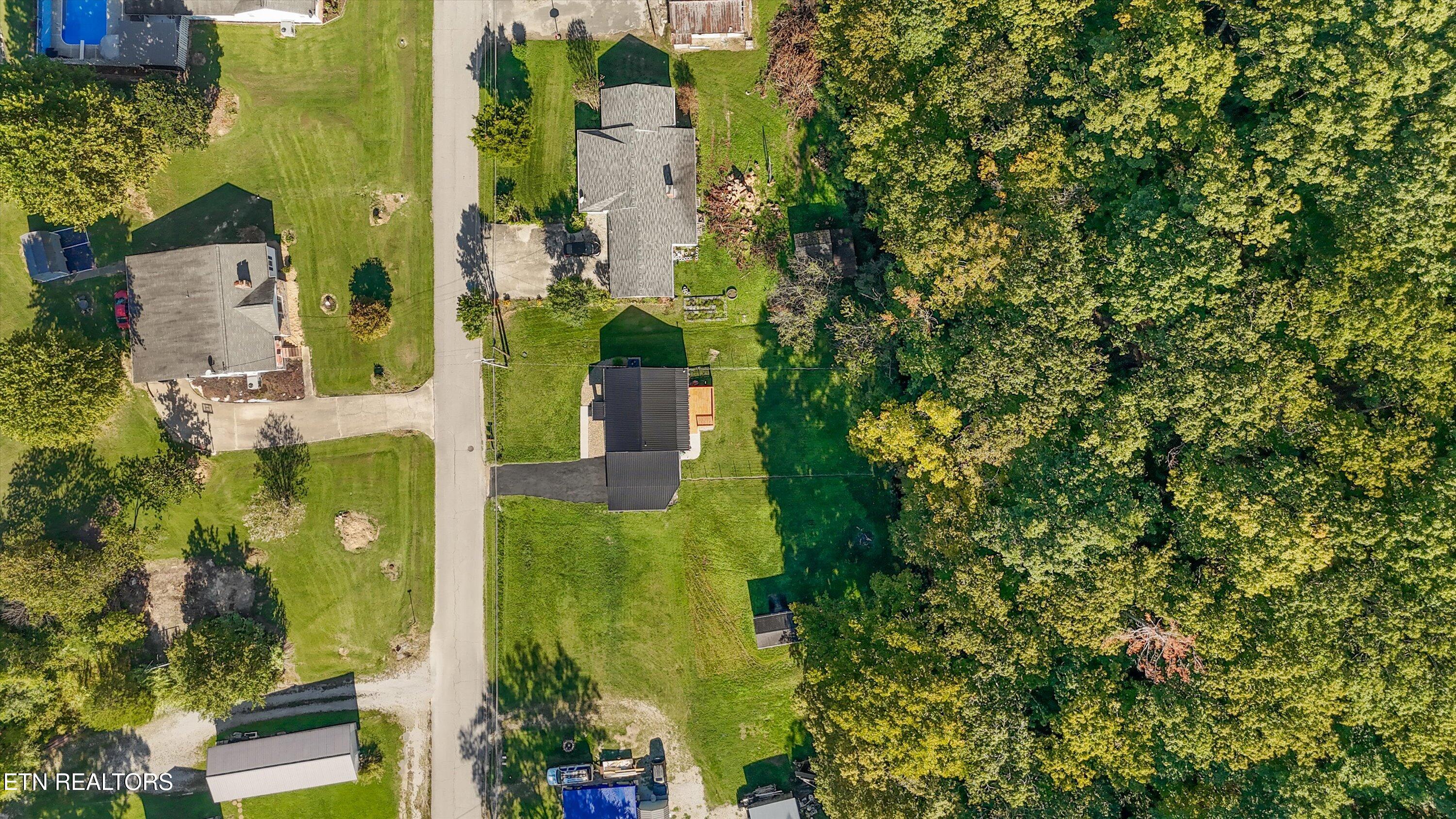 120 Keylon Drive Harriman TN 37748