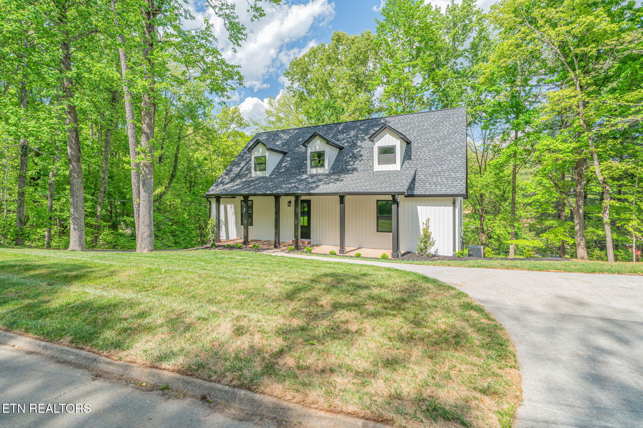 1512 Brentwood Drive Athens TN 37303