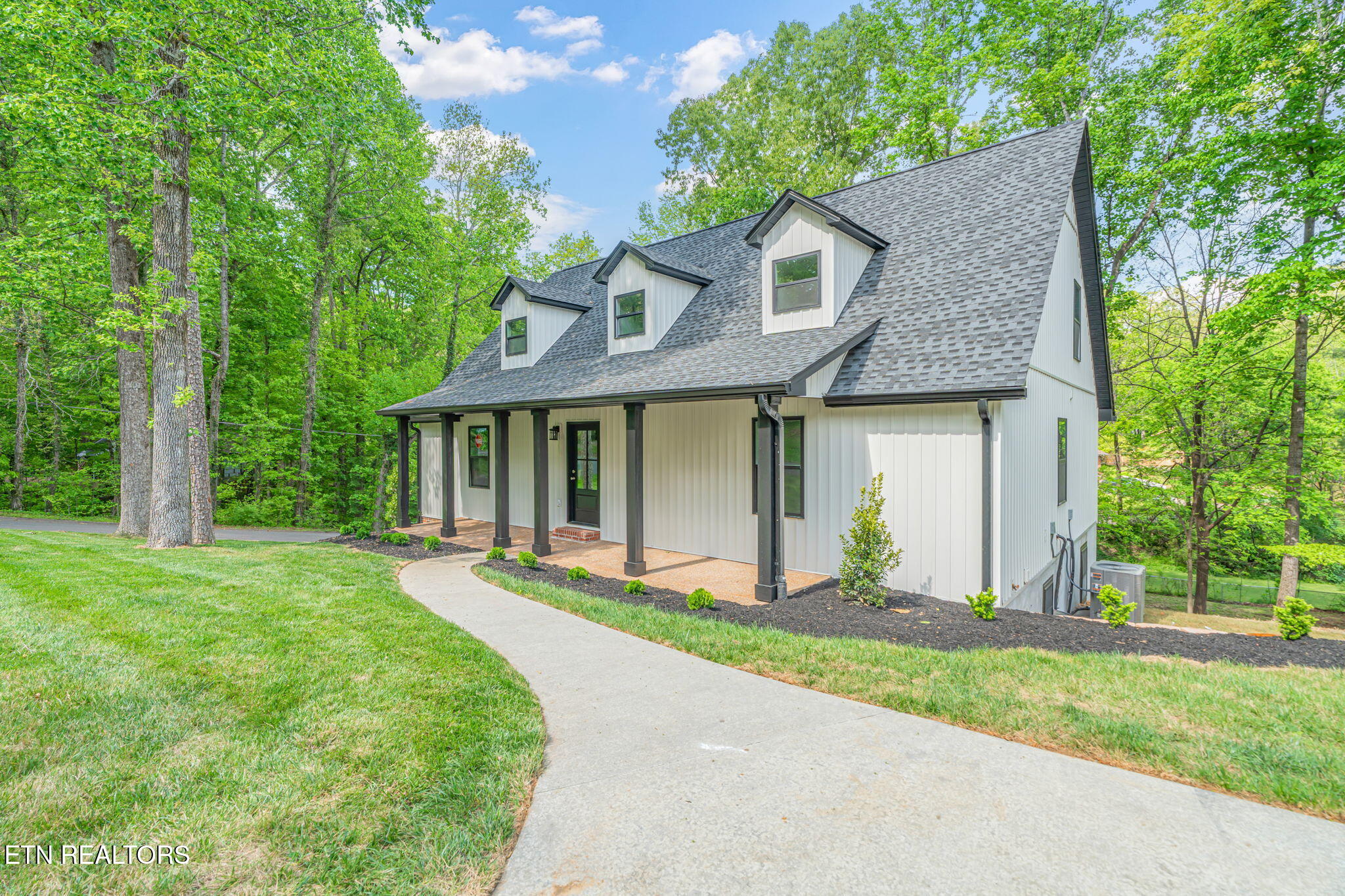 1512 Brentwood Drive Athens TN 37303