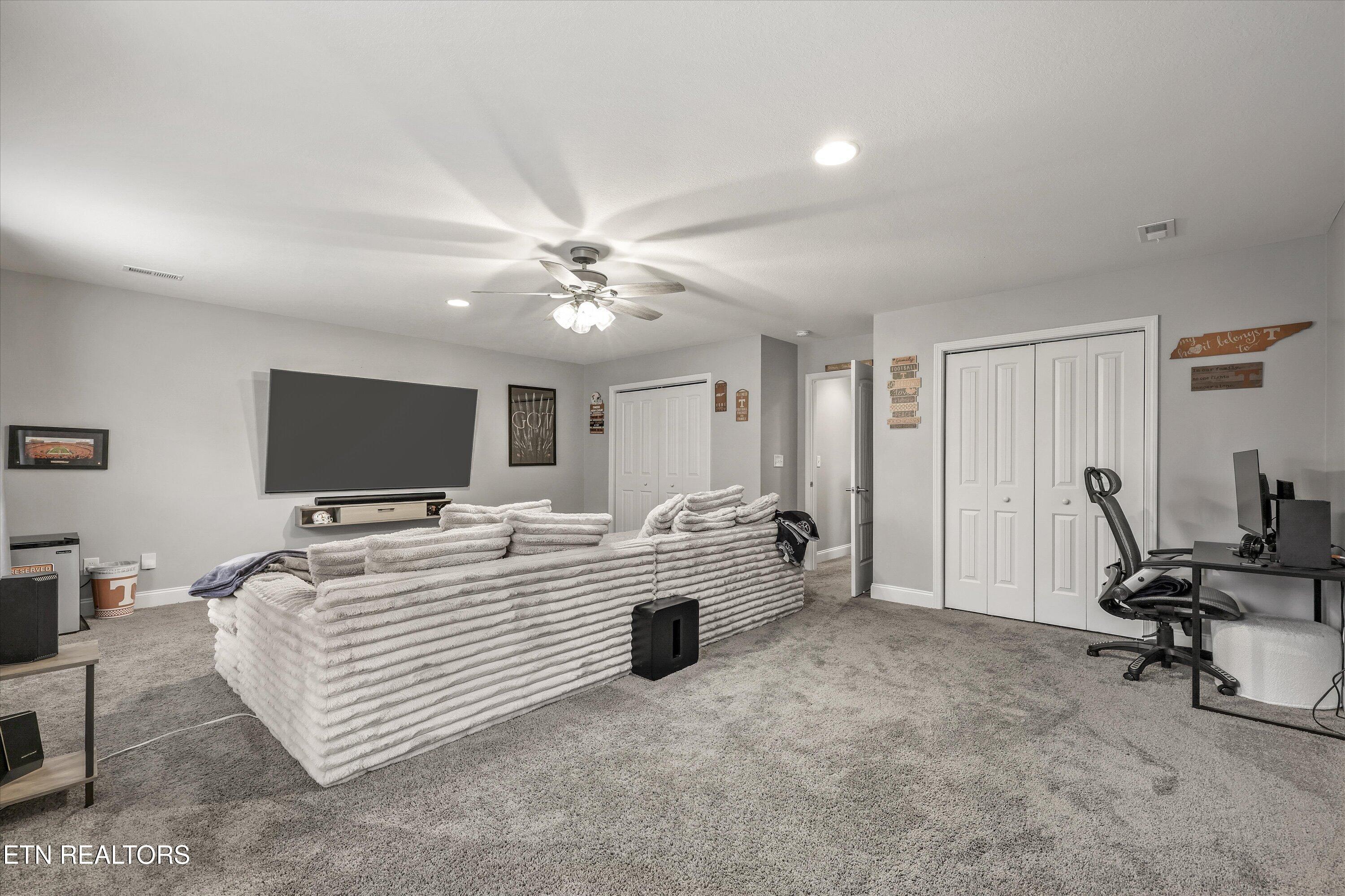 127 W Rarity Ridge Parkway Oak Ridge TN 37830