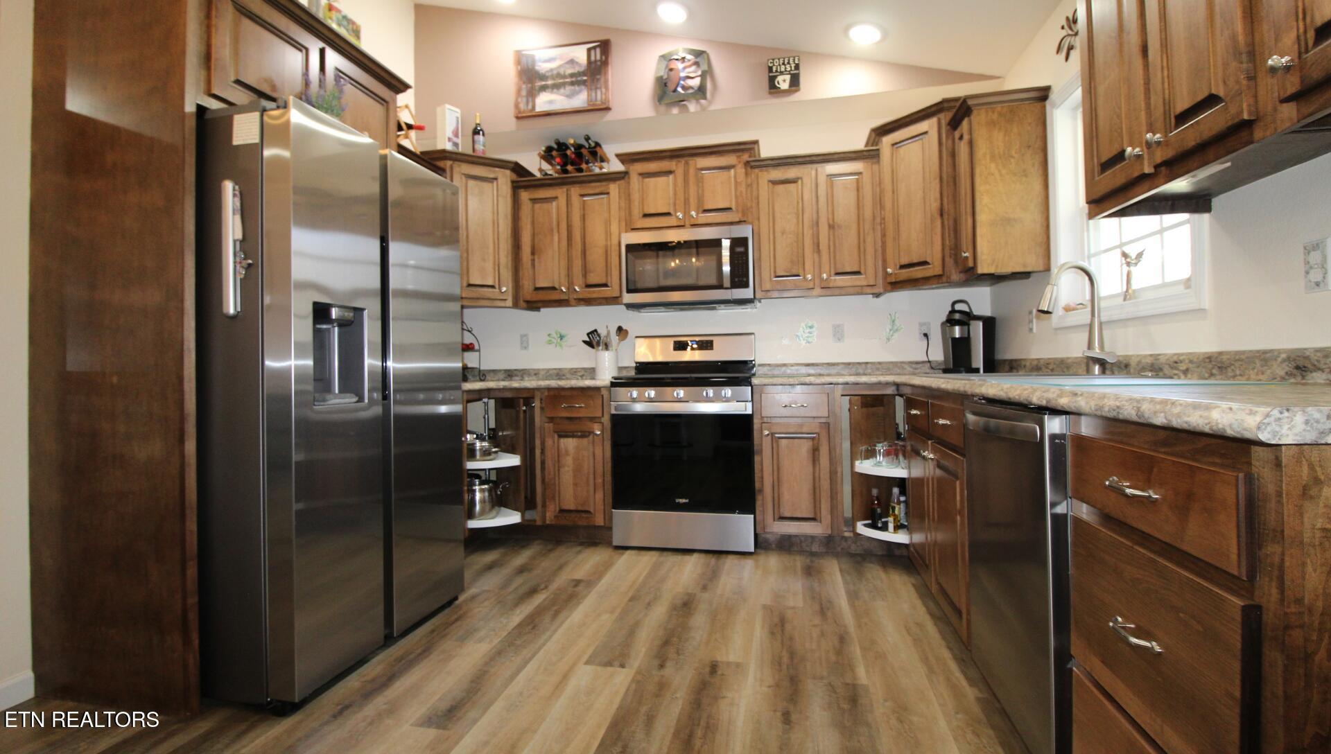 838 Dulog Trail Jamestown TN 38556