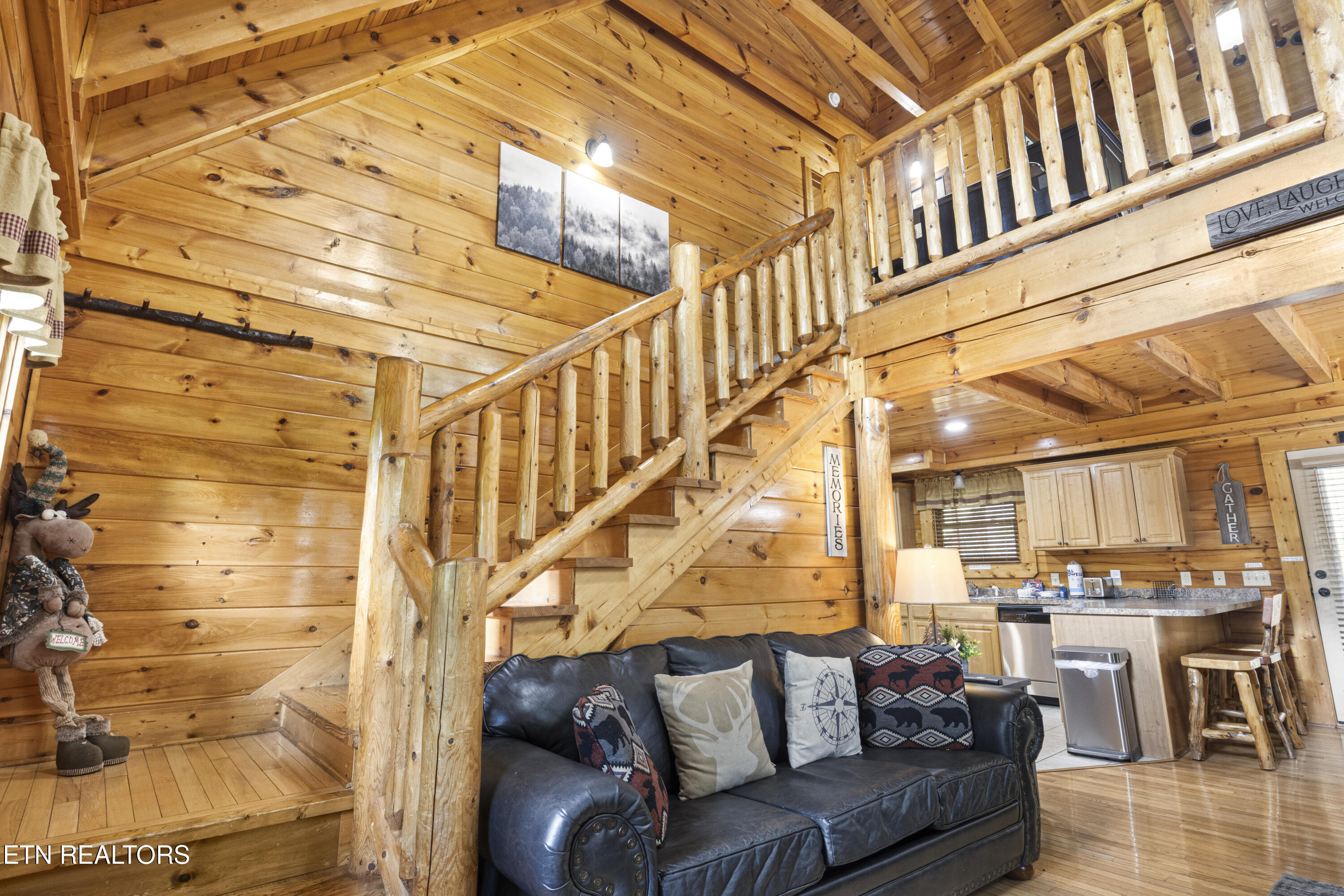1665 Mountain Lodge Way Pigeon Forge TN 37862