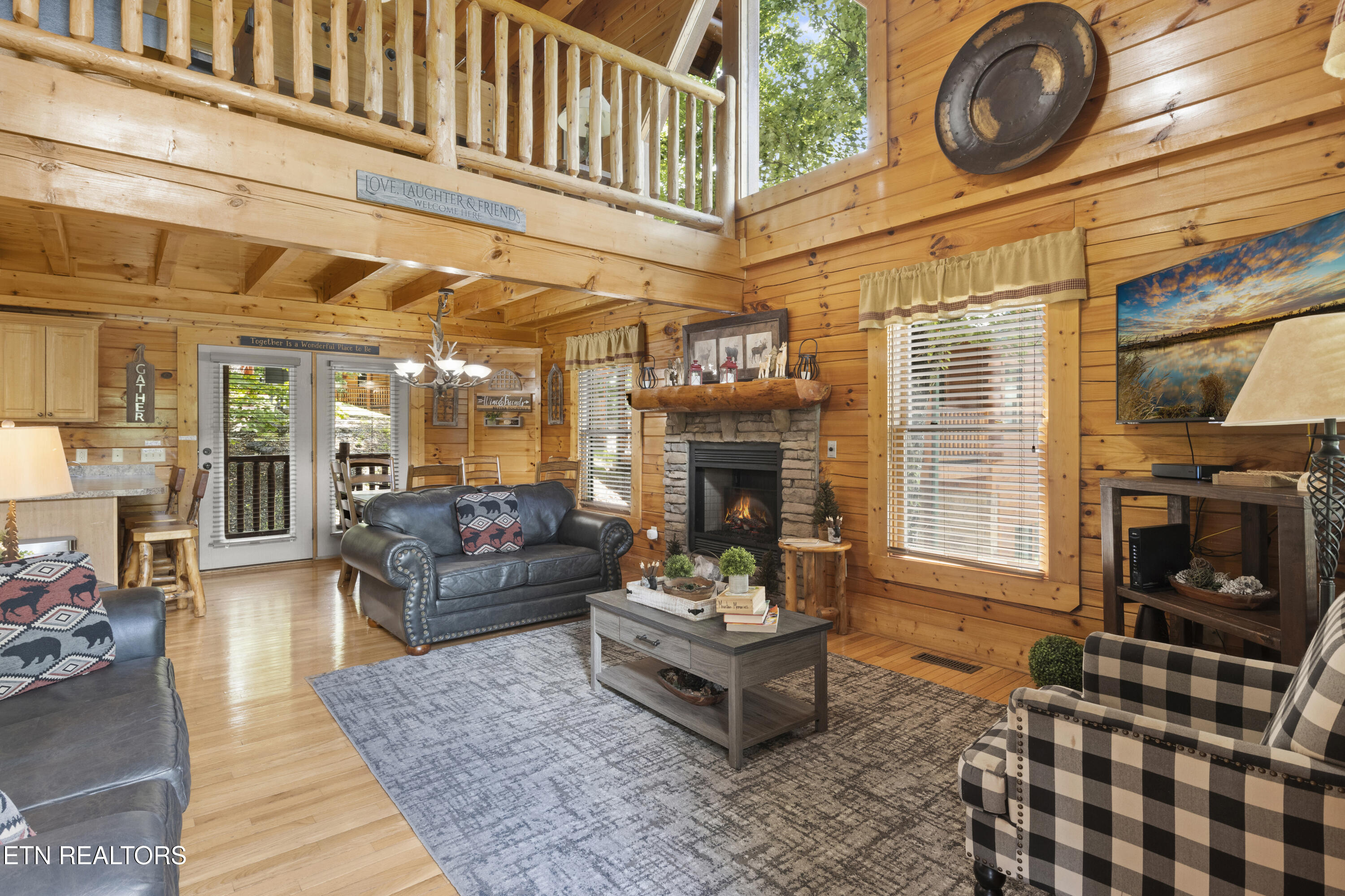 1665 Mountain Lodge Way Pigeon Forge TN 37862