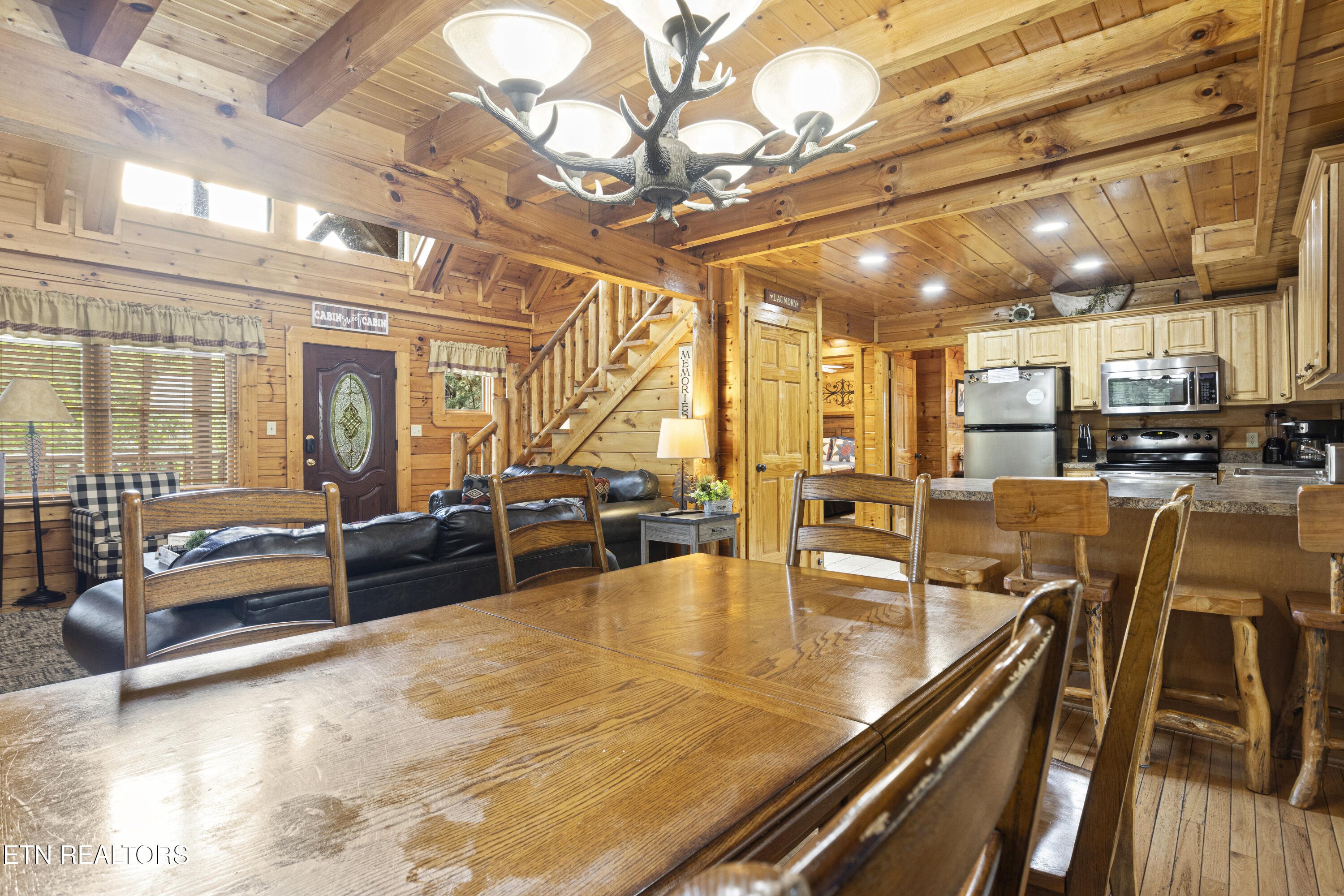 1665 Mountain Lodge Way Pigeon Forge TN 37862