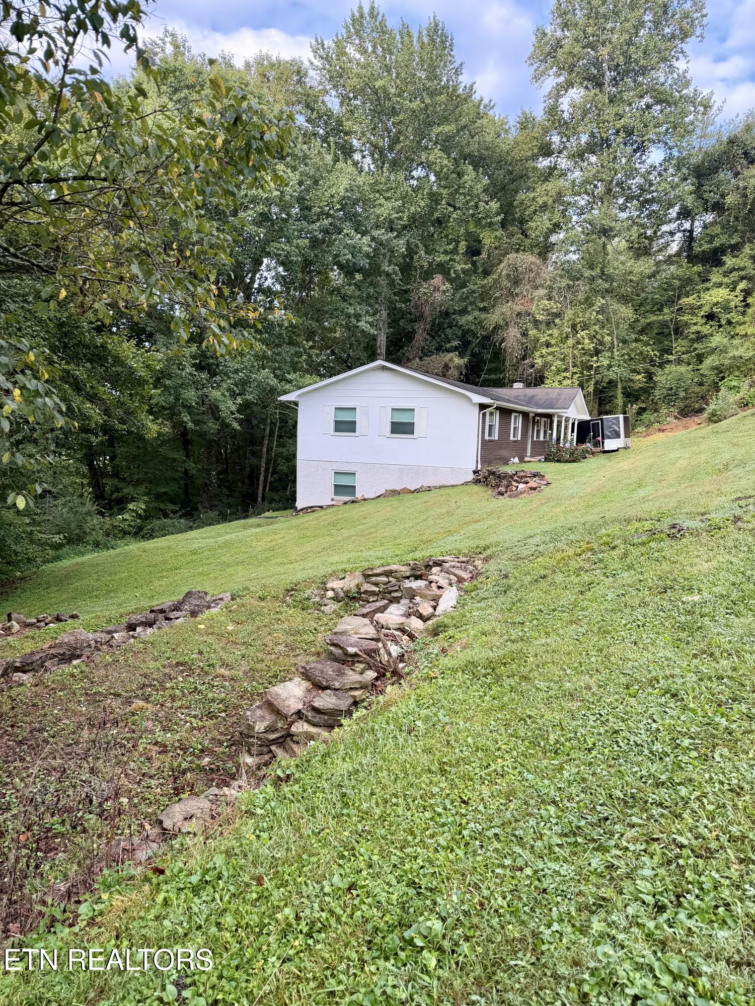 167 Hudson Lane Clinton TN 37716