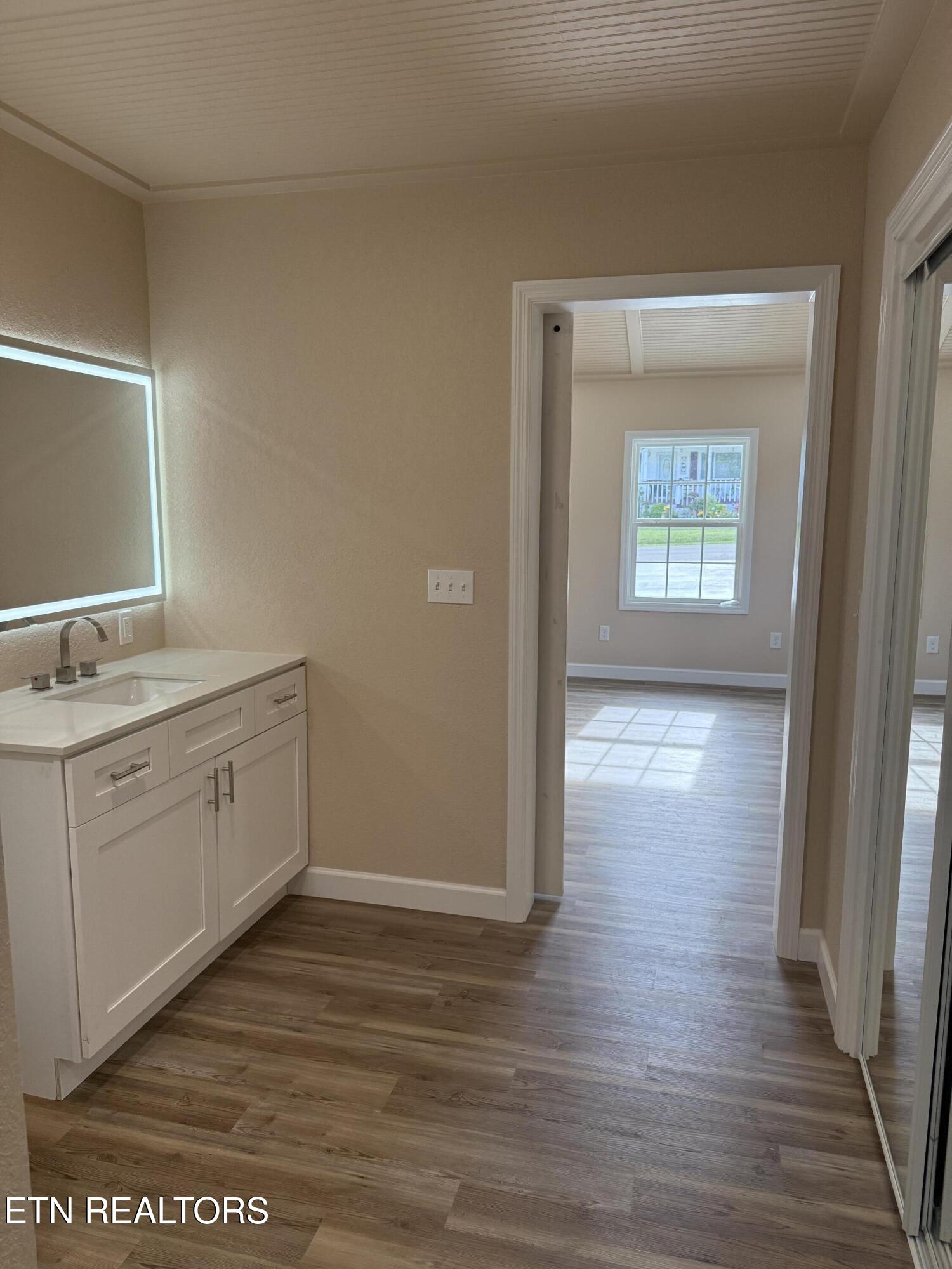 404 Greenwood Circle Madisonville TN 37354