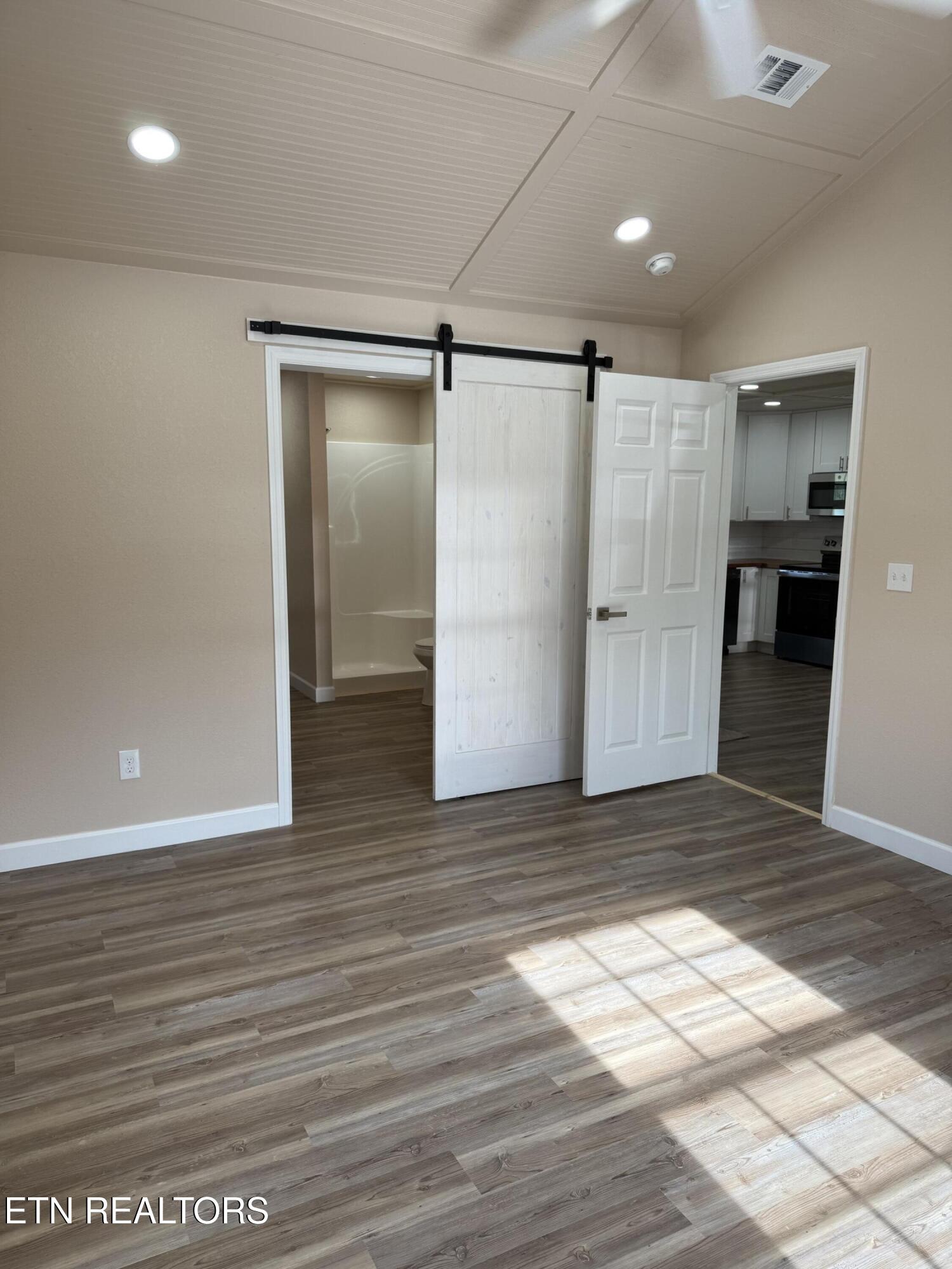 404 Greenwood Circle Madisonville TN 37354