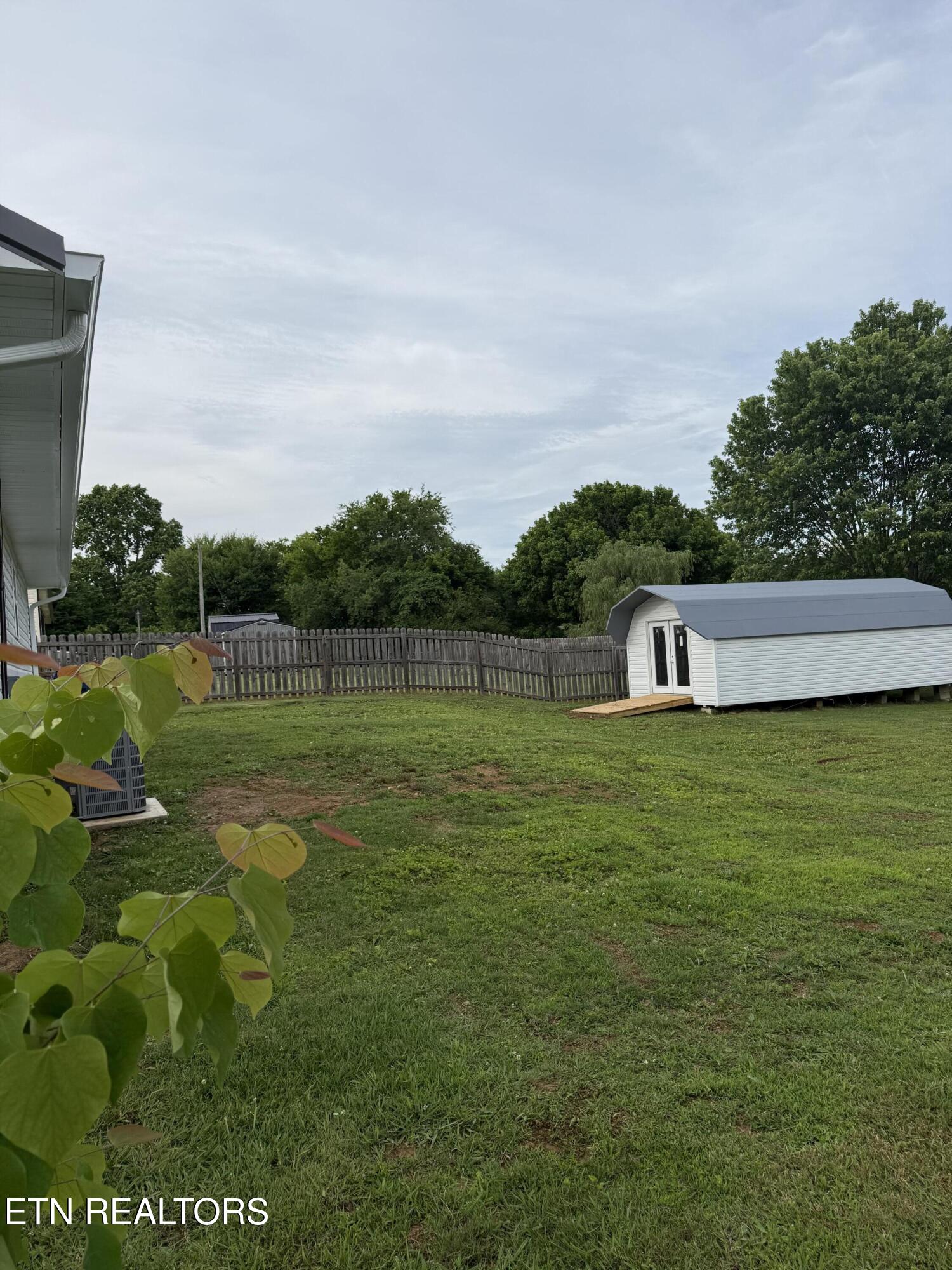 404 Greenwood Circle Madisonville TN 37354
