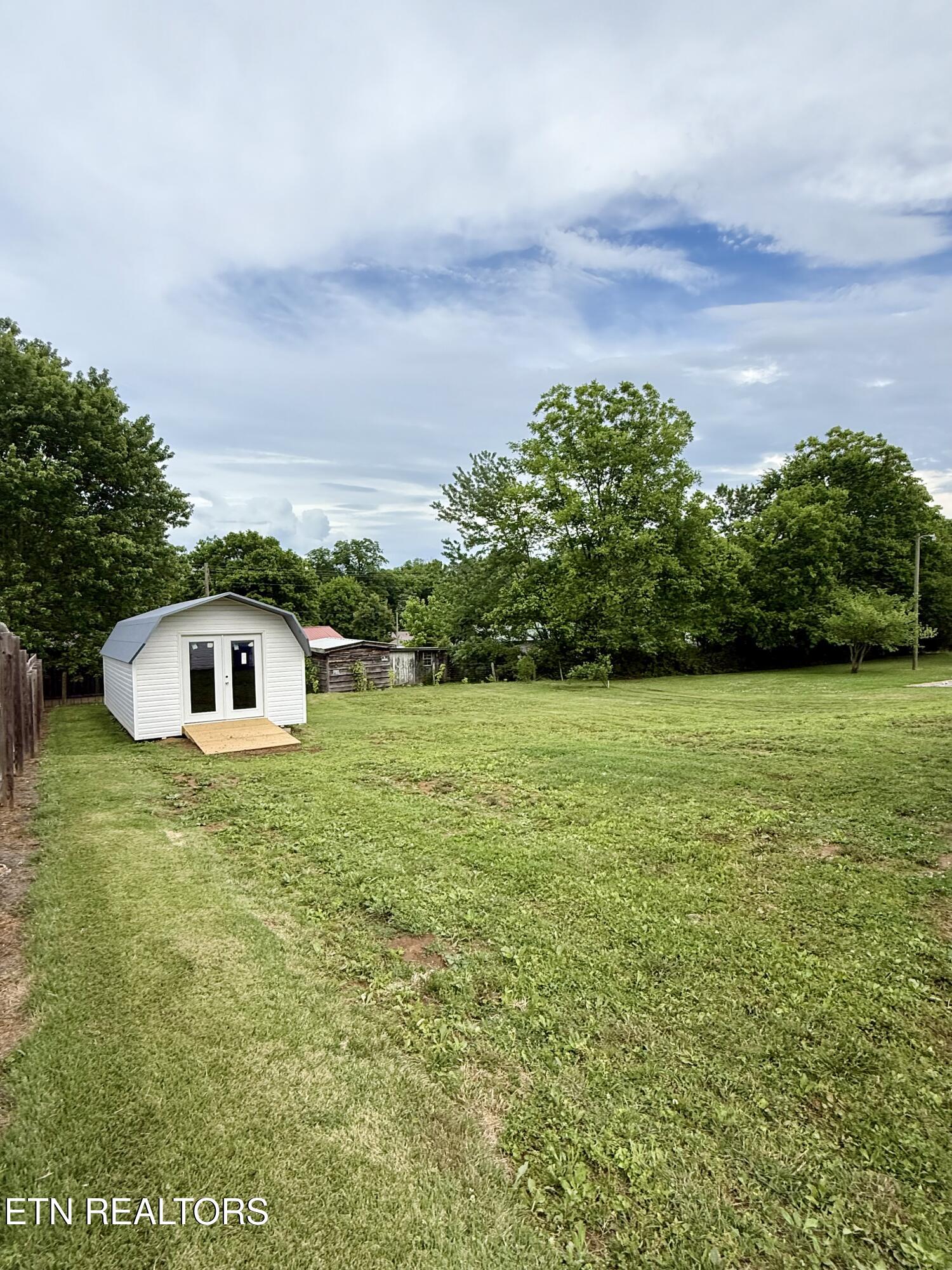 404 Greenwood Circle Madisonville TN 37354