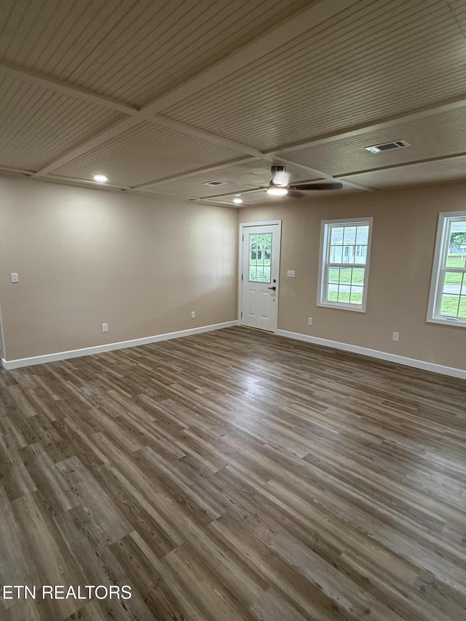 404 Greenwood Circle Madisonville TN 37354