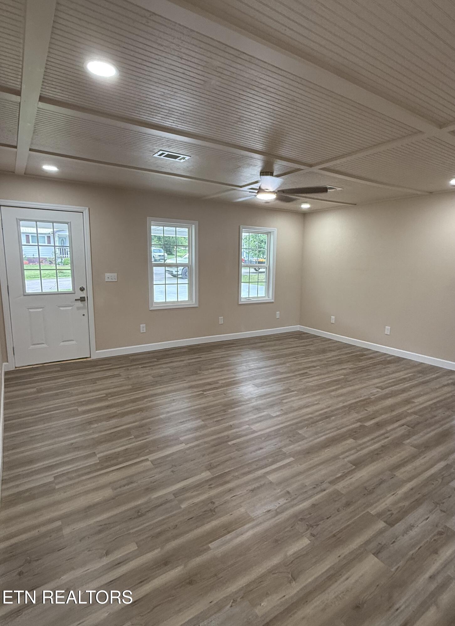404 Greenwood Circle Madisonville TN 37354