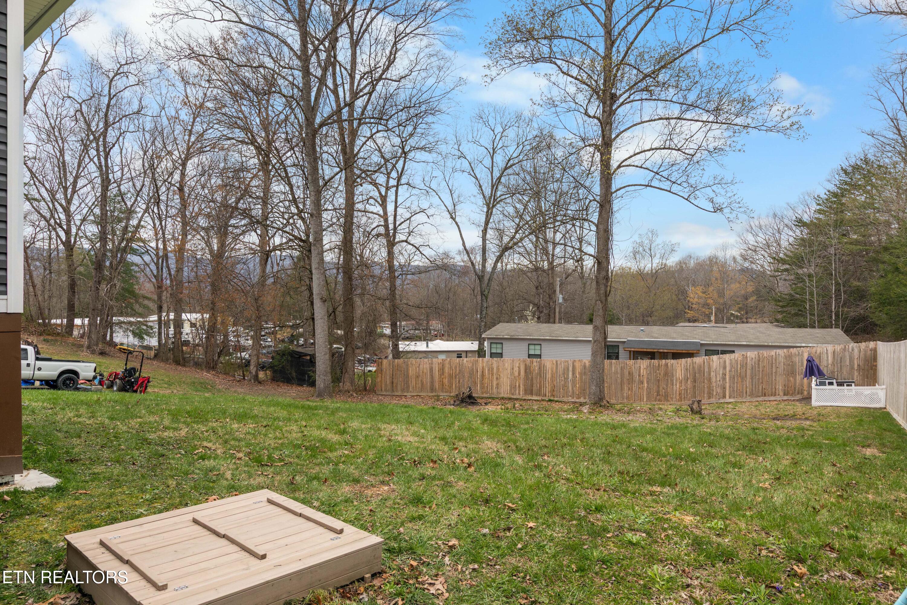 274 Vanover Lane Jacksboro TN 37757