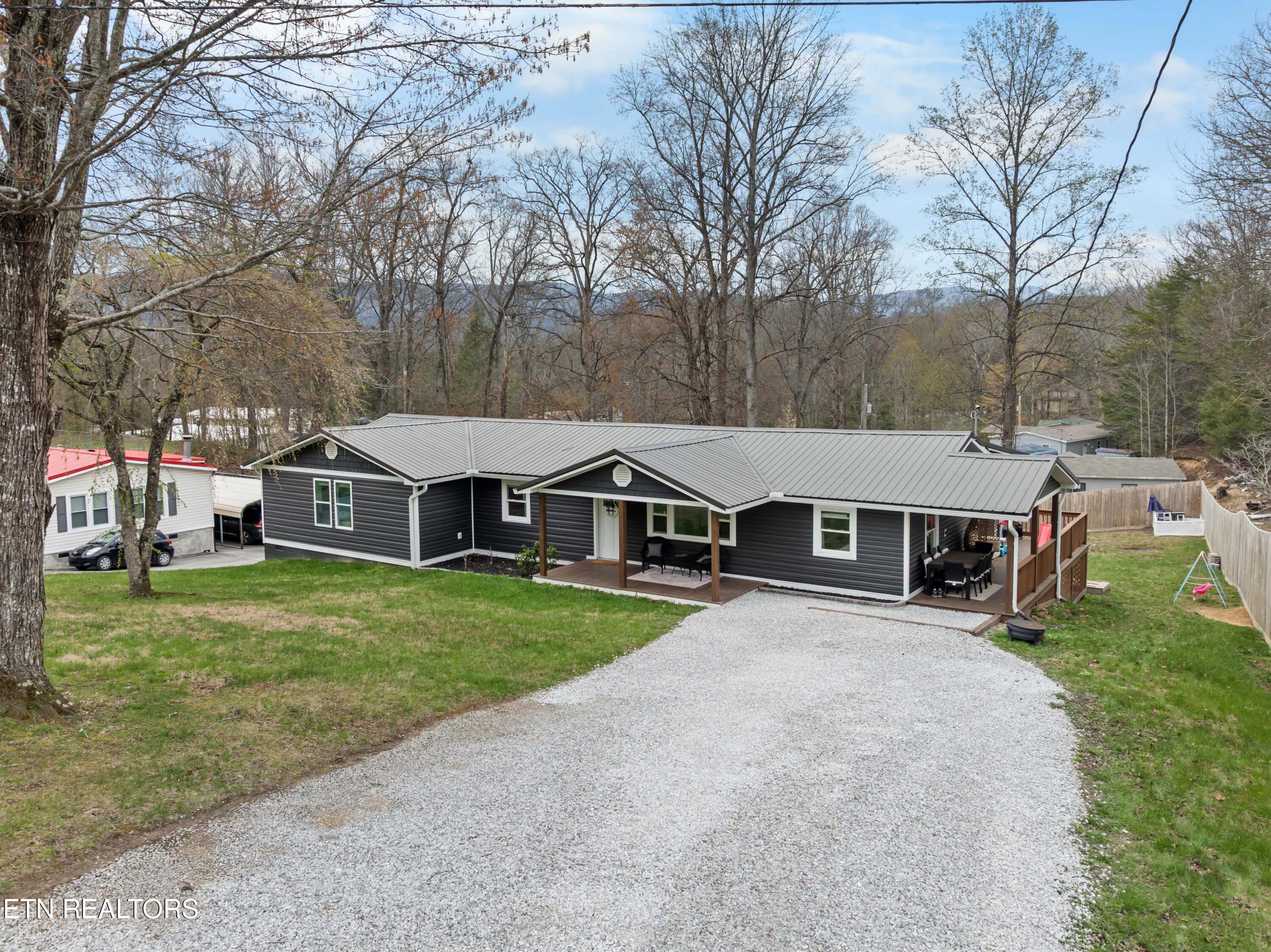 274 Vanover Lane Jacksboro TN 37757