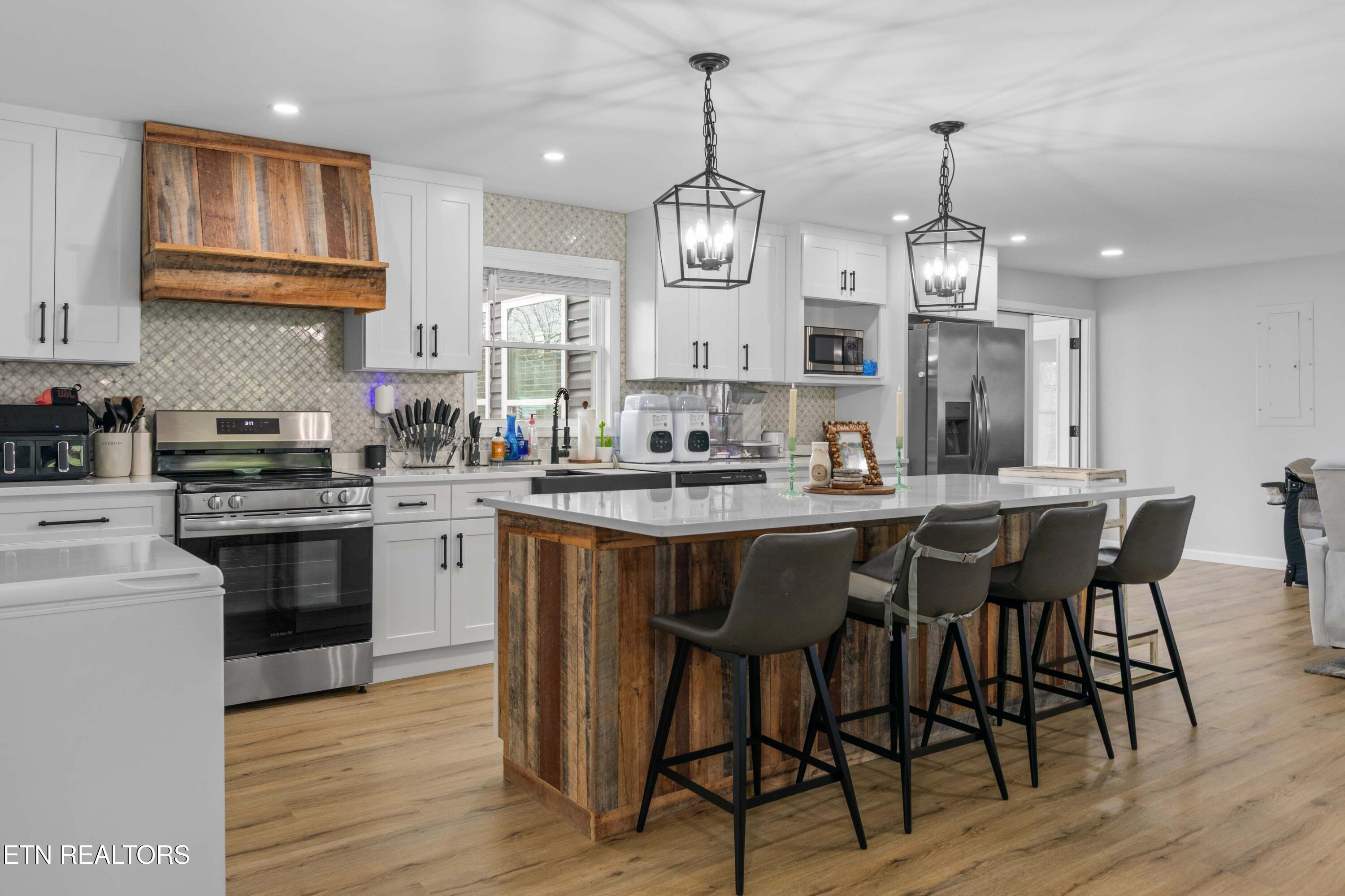274 Vanover Lane Jacksboro TN 37757