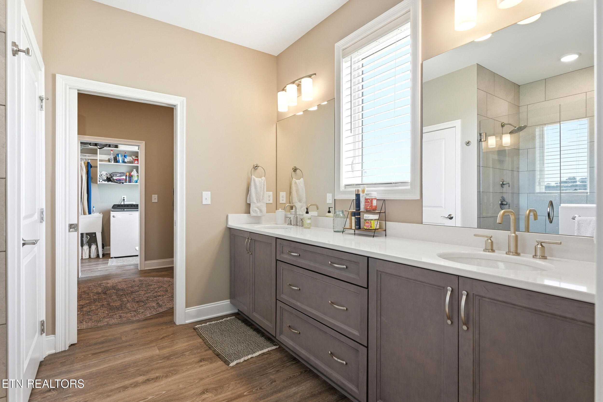 1869 Persimmon Ridge Loudon TN 37774