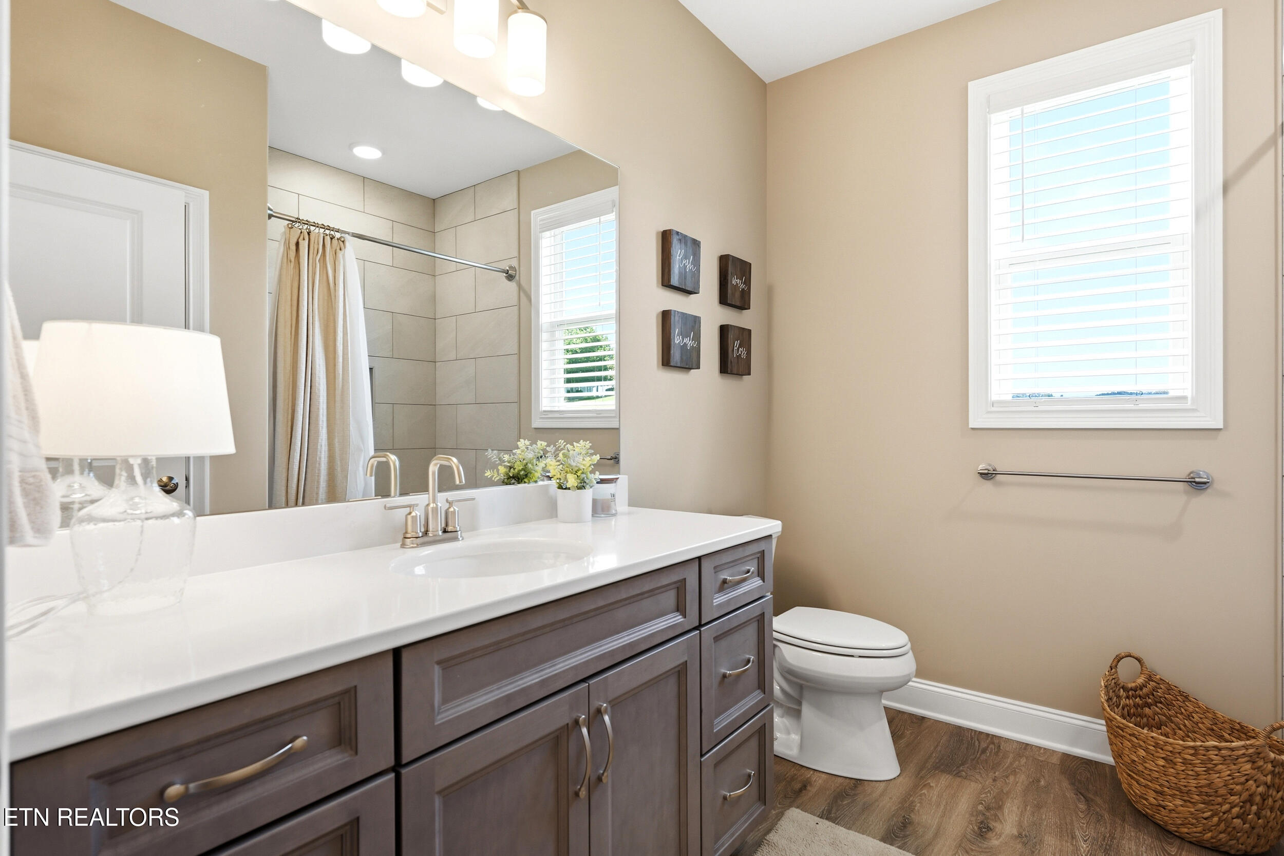 1869 Persimmon Ridge Loudon TN 37774