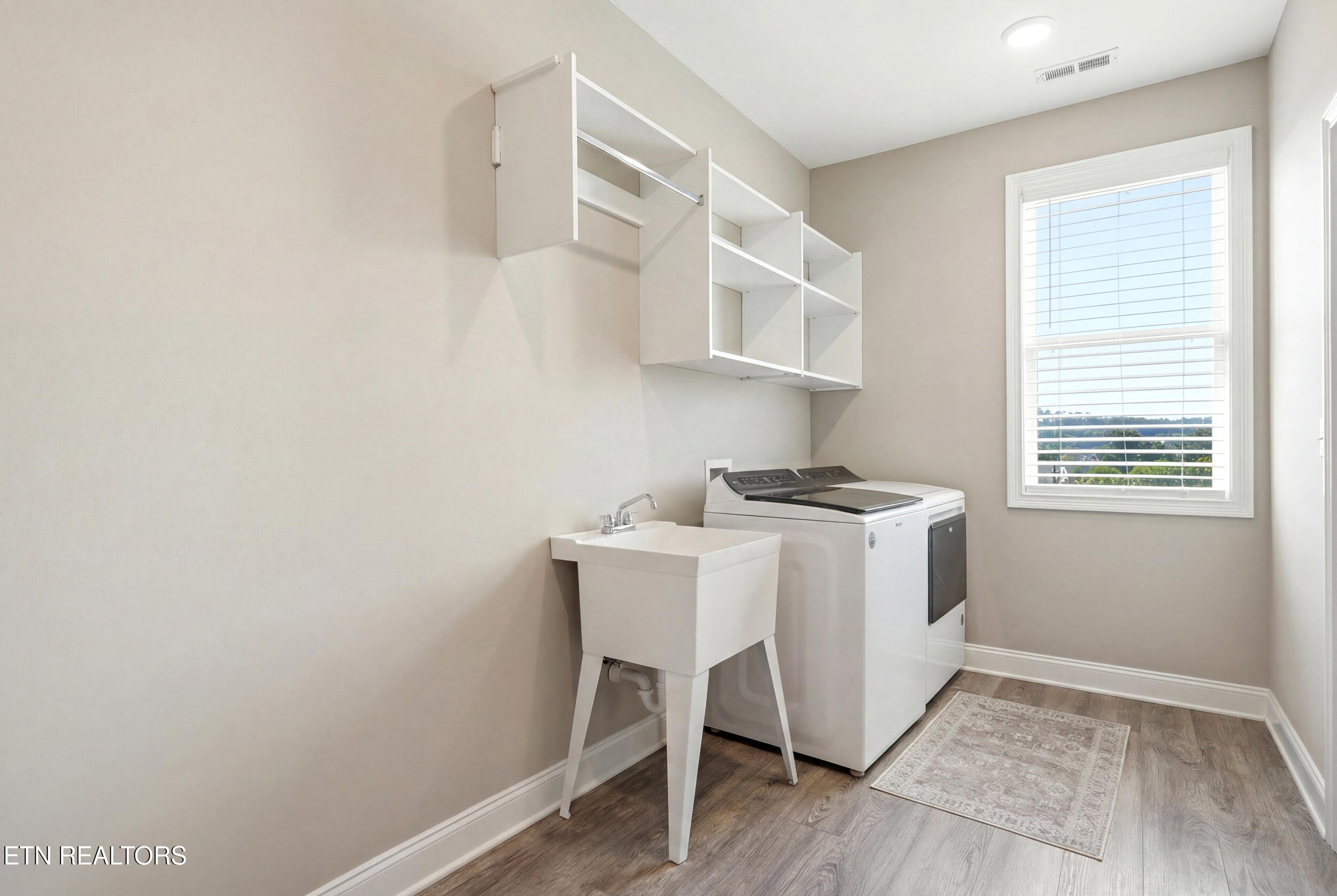 1869 Persimmon Ridge Loudon TN 37774