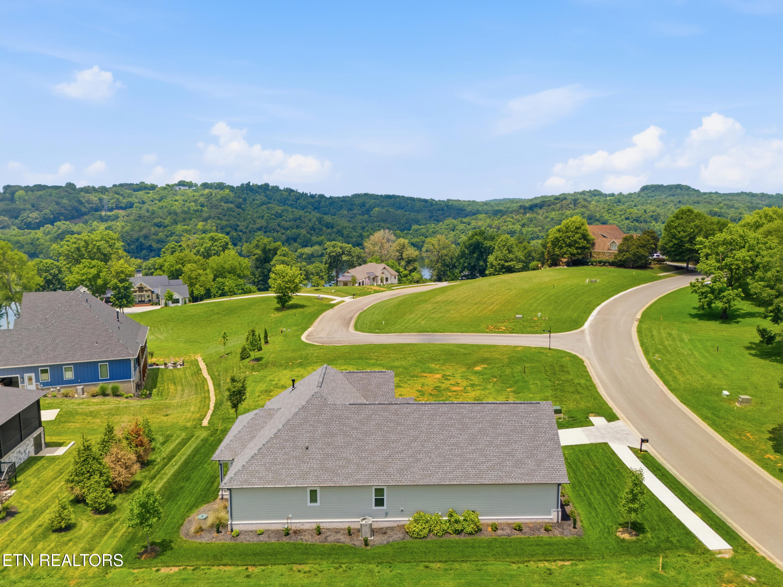 1869 Persimmon Ridge Loudon TN 37774