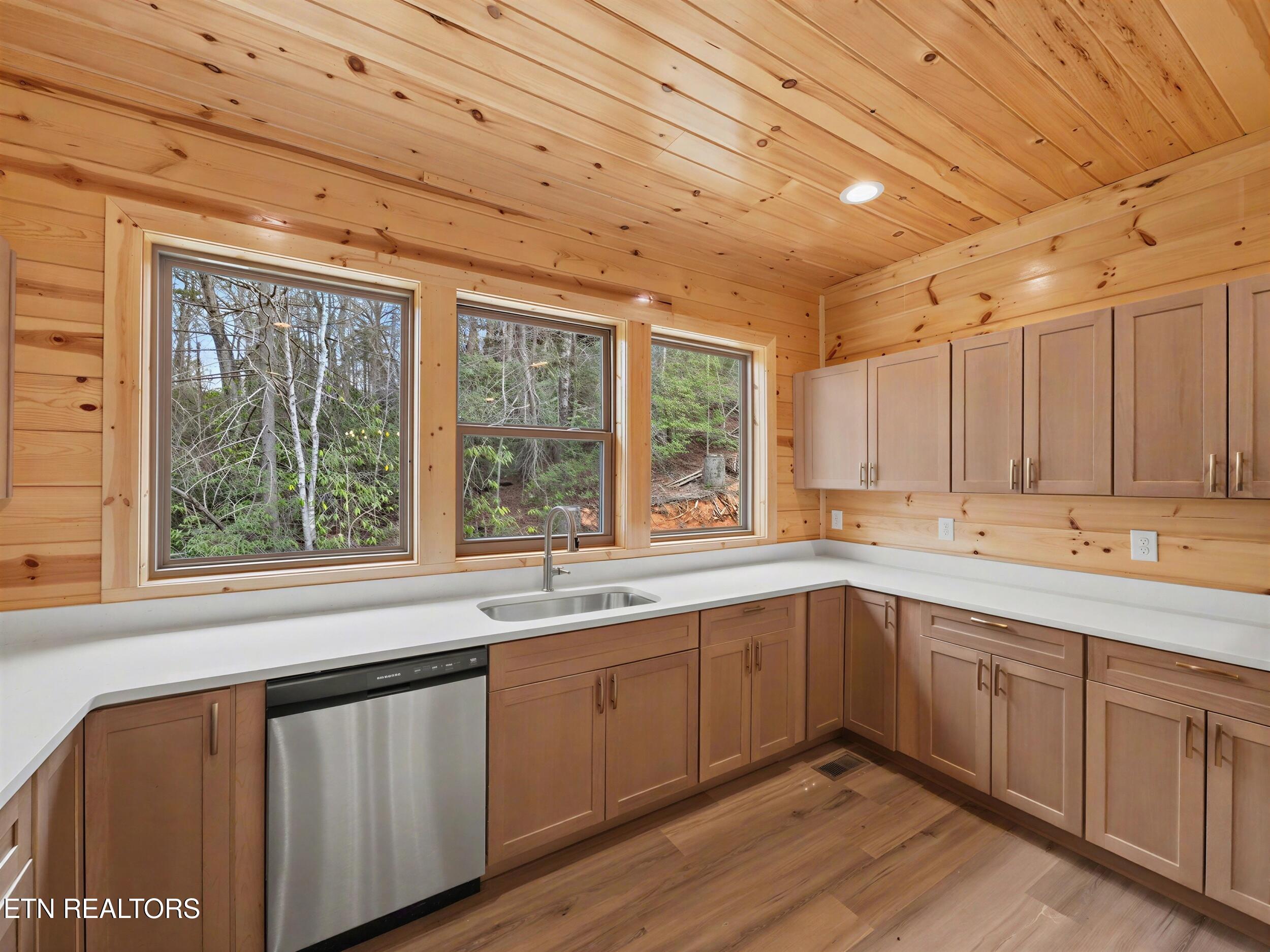 5165 Riversong Way Sevierville TN 37876