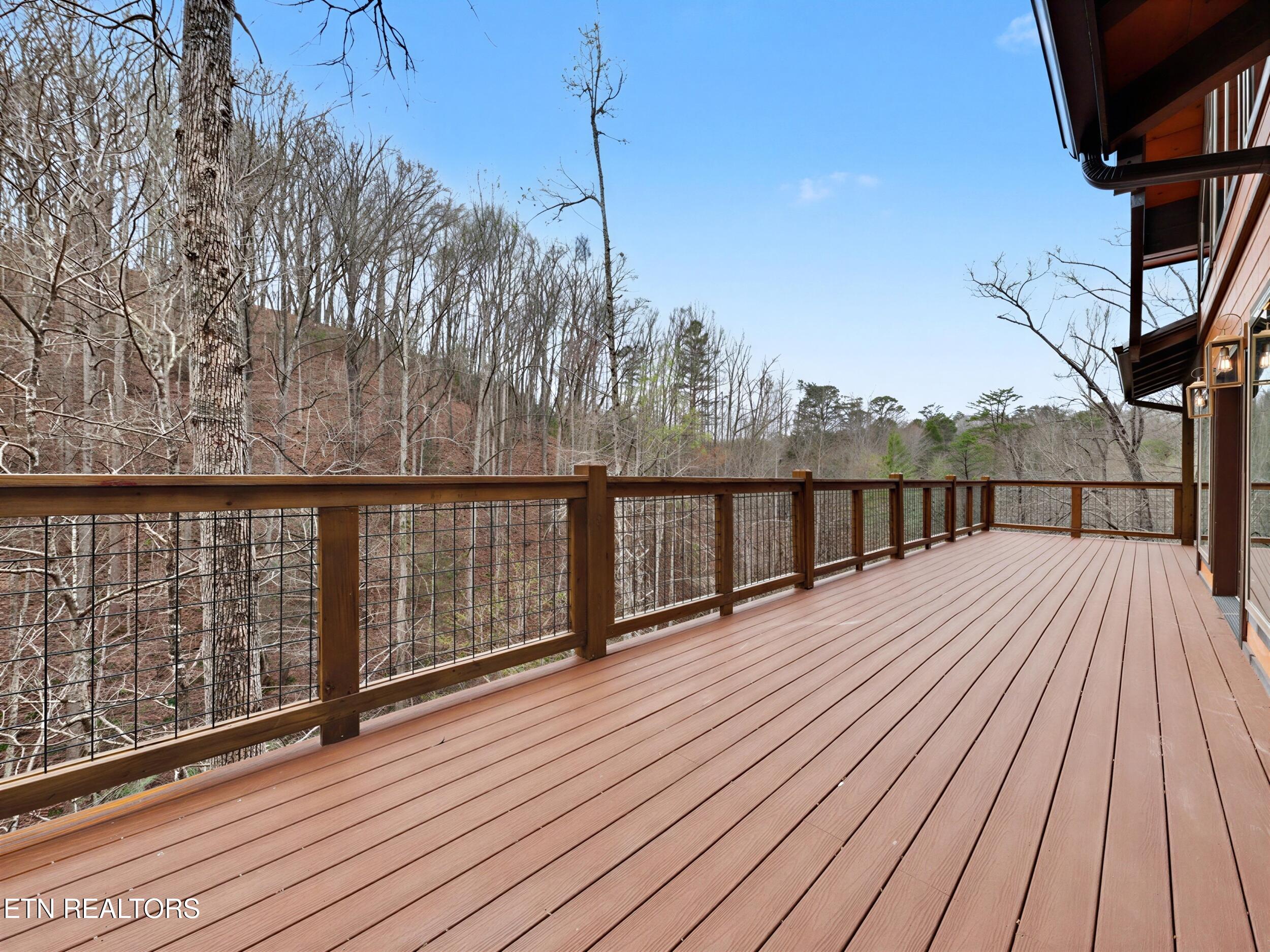 5165 Riversong Way Sevierville TN 37876