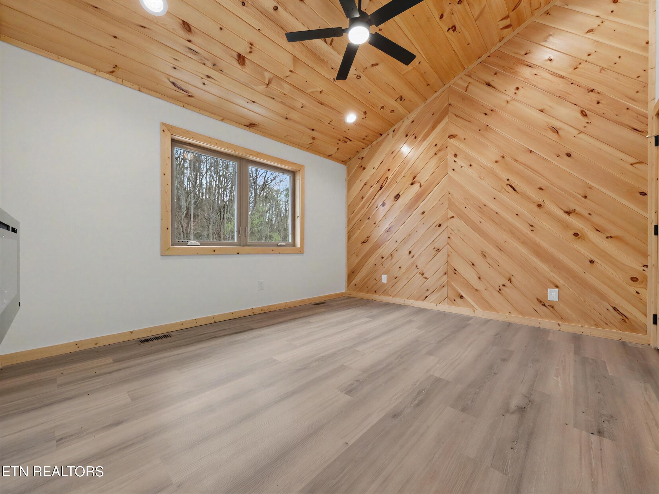 5165 Riversong Way Sevierville TN 37876