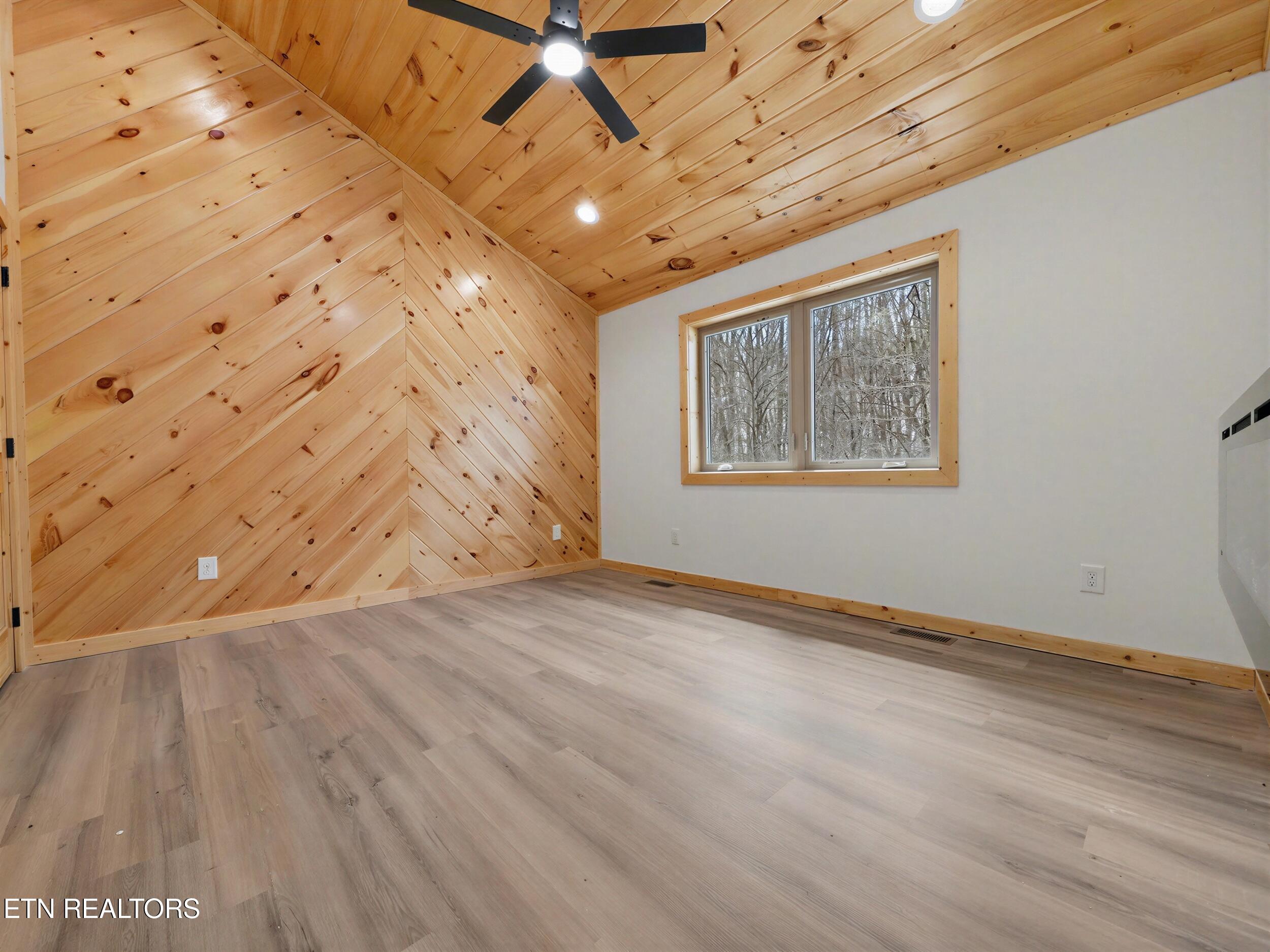 5165 Riversong Way Sevierville TN 37876