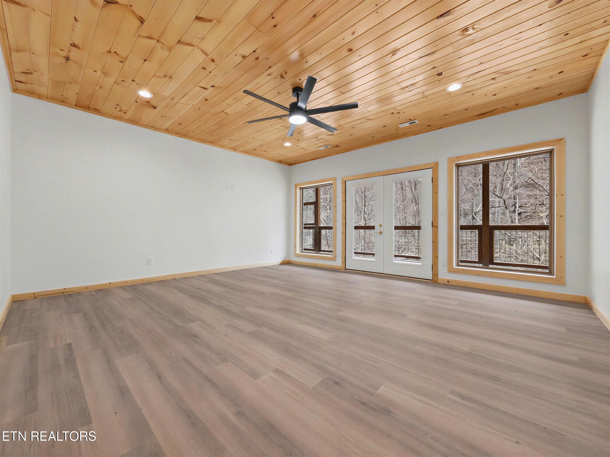 5165 Riversong Way Sevierville TN 37876