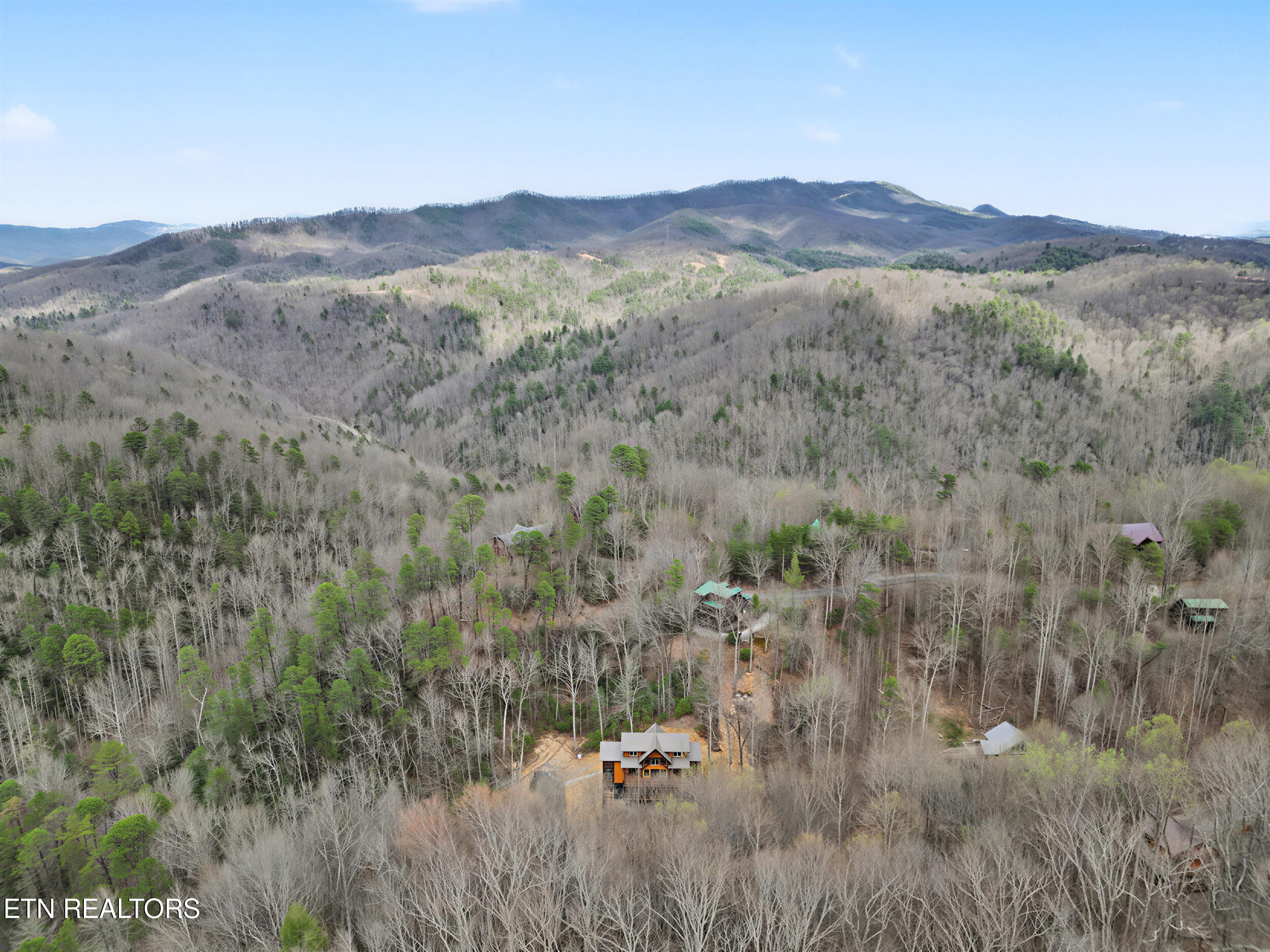 5165 Riversong Way Sevierville TN 37876
