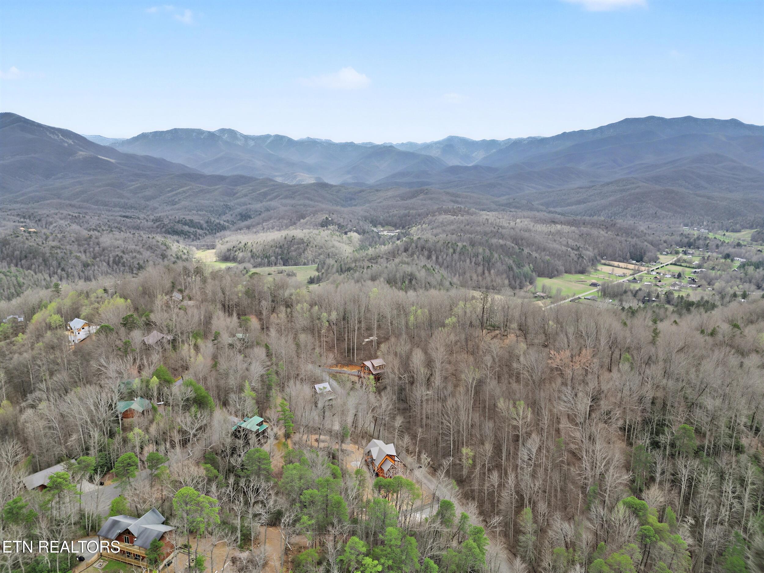 5165 Riversong Way Sevierville TN 37876