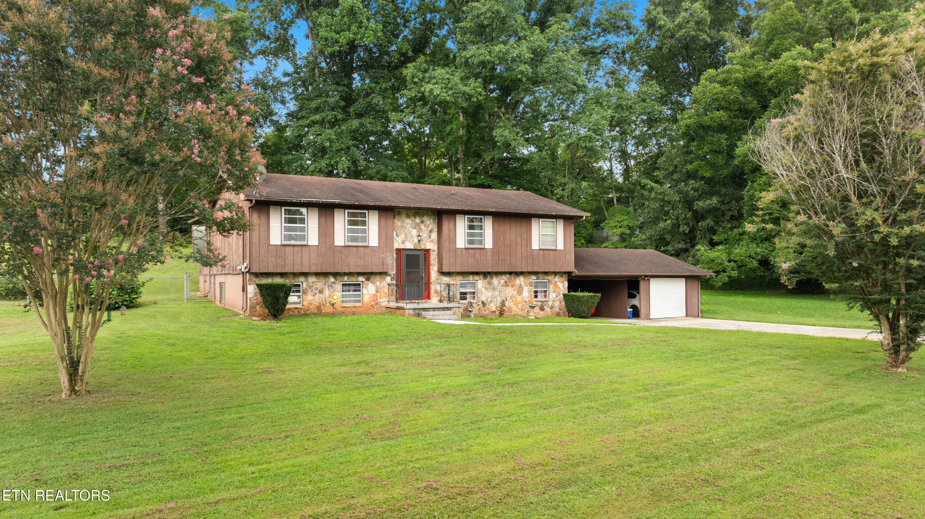 6625 Lambent Lane Knoxville TN 37918