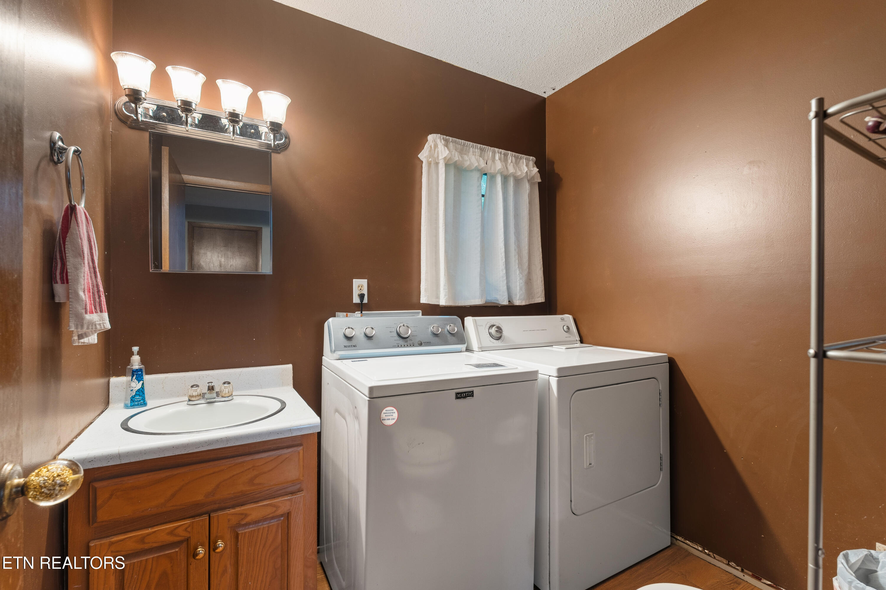 6625 Lambent Lane Knoxville TN 37918